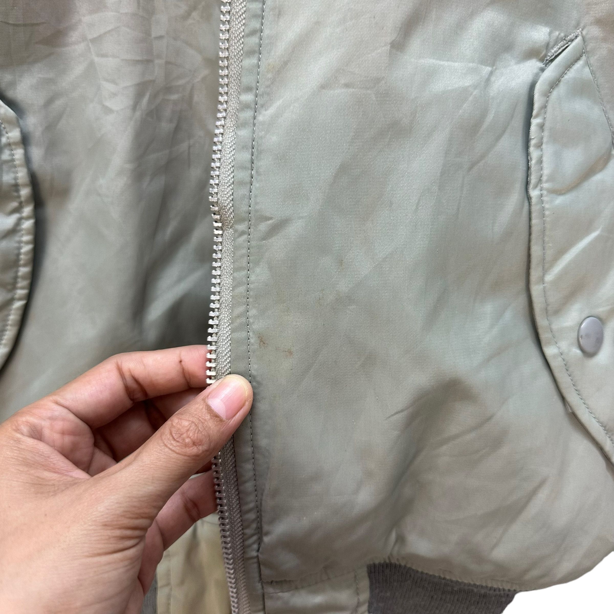 Vintage TRASHED🔥 MIF INDUSTRIES SILVER BOMBER JACKET #9037-50 Size US M / EU 48-50 / 2 - 6 Thumbnail