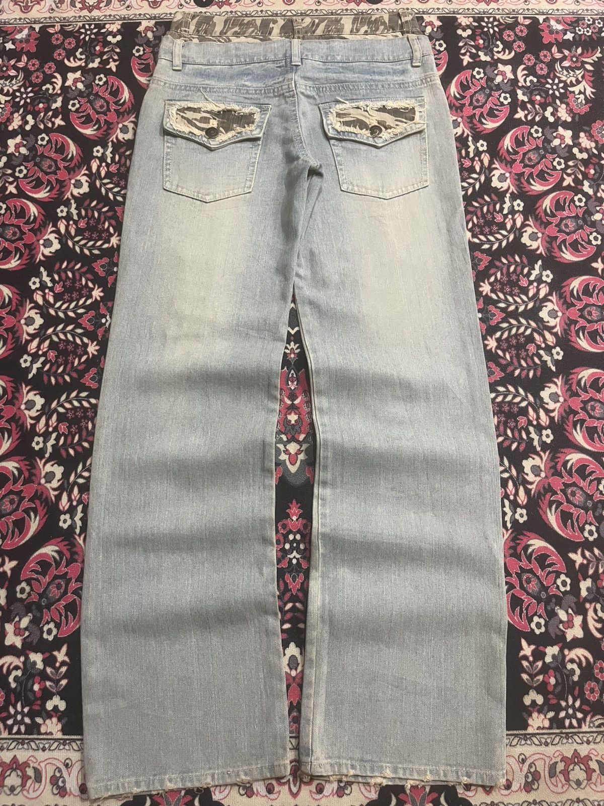 Travis Scott Japanese Brand Sky Bomber Camo Double Waist Distressed Jeans Size US 28 / EU 44 - 2 Thumbnail