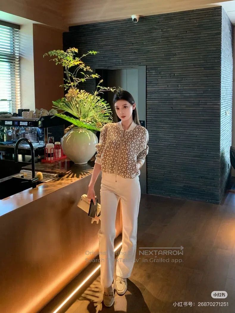Hermes Hermes White Pig Nose Pattern Long Sleeve Stand Collar Bas Size XS / US 0-2 / IT 36-38 - 7 Thumbnail