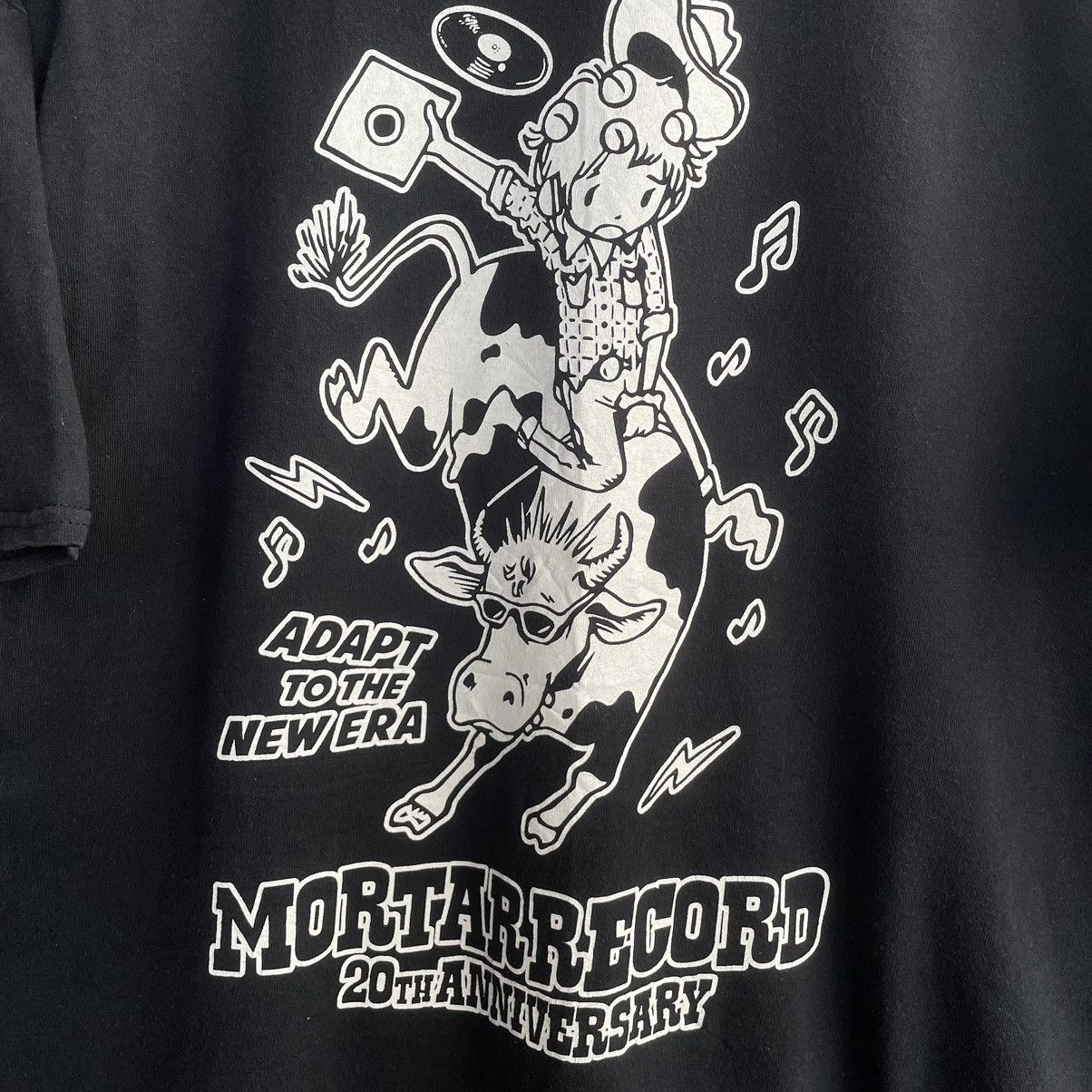 Band Tees × Vintage Mortar Record 20th Anniversary T Shirt Size US XL / EU 56 / 4 - 2 Thumbnail