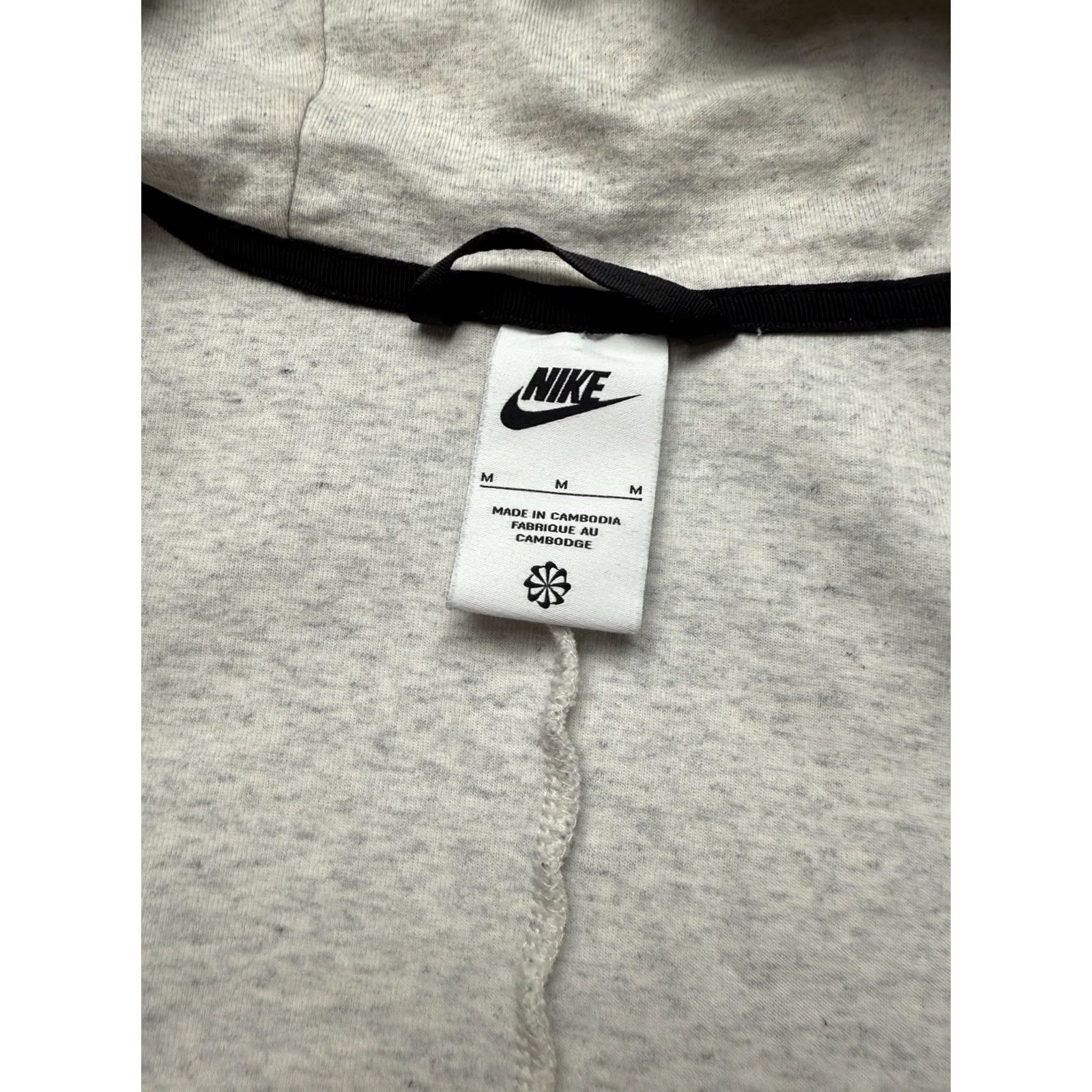 Nike Nike Tech Revival Fleece Full-Zip Grey DD4688-100 Hoodie Mens Size Medium - Vintage Condition - Good Quality - Sportswear - Sale Size US M / EU 48-50 / 2 - 5 Thumbnail