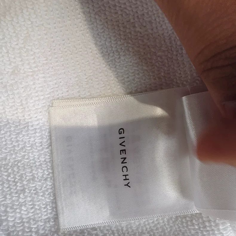 Givenchy Givenchy Sweatshirt with Destroyed Style Size US S / EU 44-46 / 1 - 7 Thumbnail