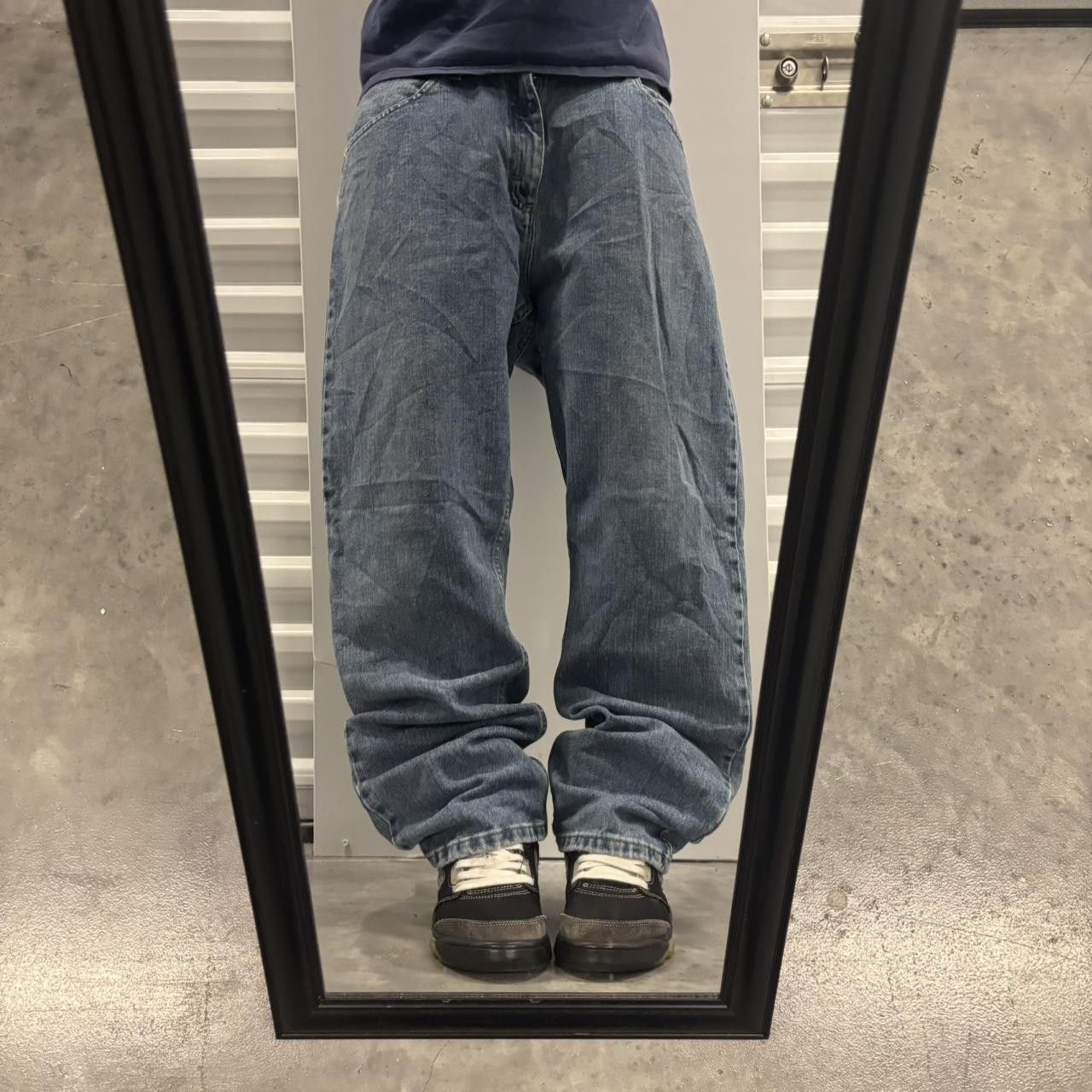 Japanese Brand × Vintage Crazy Vintage Y2K/2000s Medium Wash Essential Denim Jeans! Size US 34 / EU 50 - 1 Thumbnail