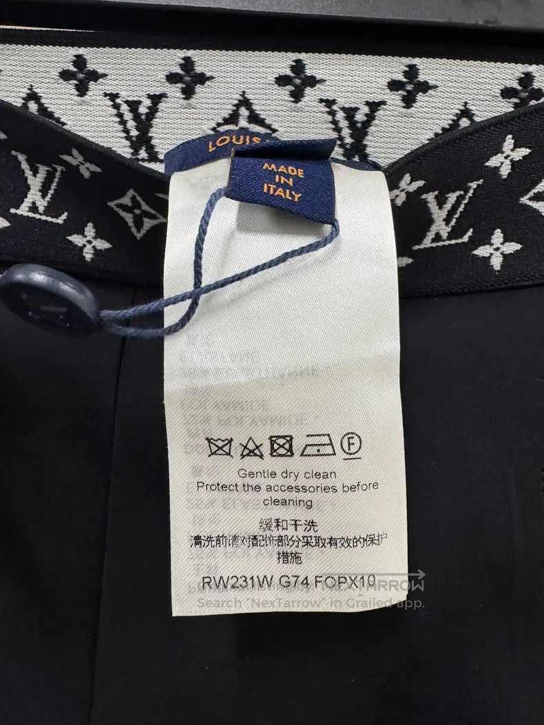 Louis Vuitton Louis Vuitton Black logo presbyopic micro flared pants Size US 34 / EU 50 - 7 Thumbnail