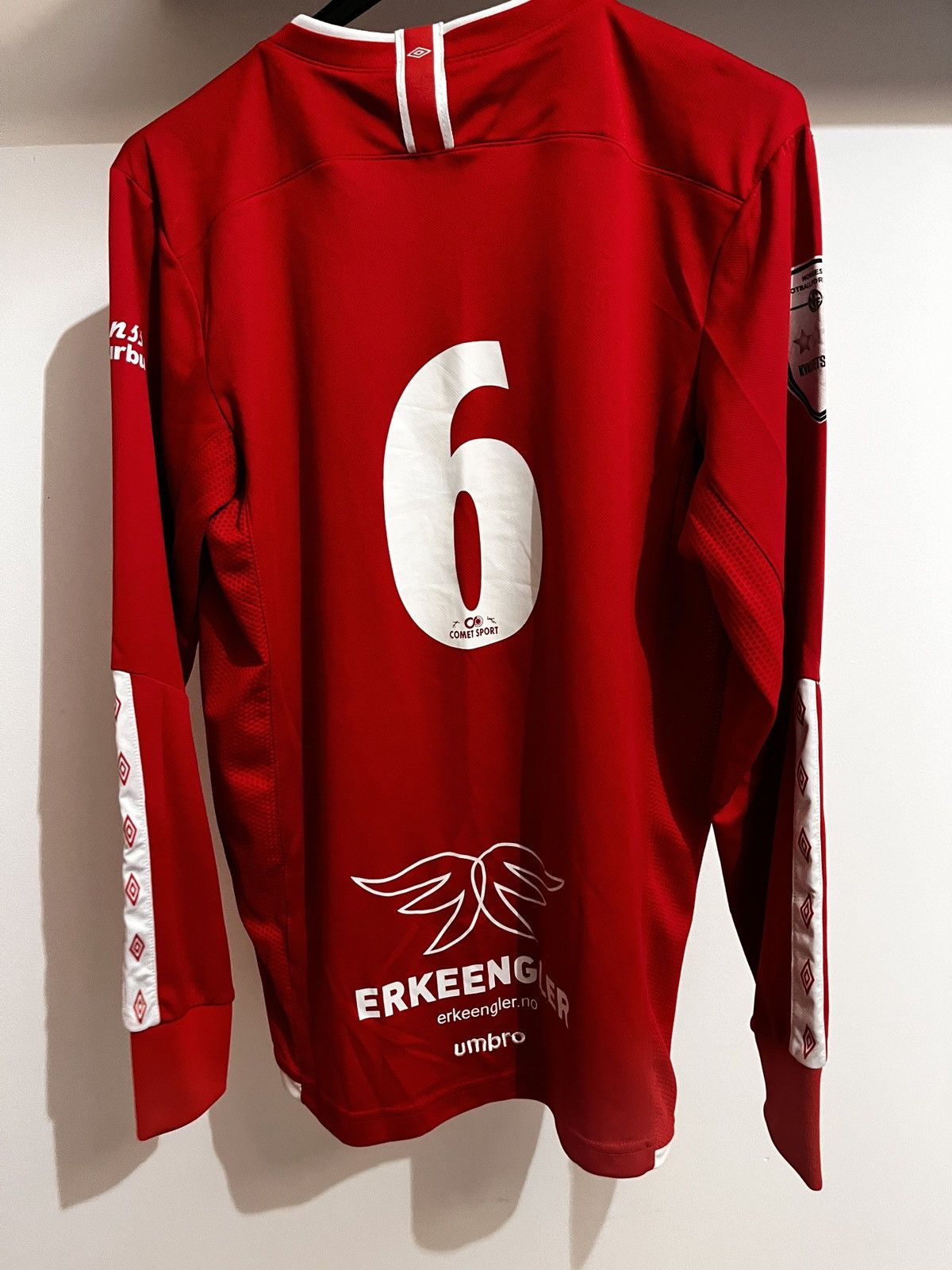 Umbro Lørenskog IF matchworn Size US M / EU 48-50 / 2 - 2 Thumbnail