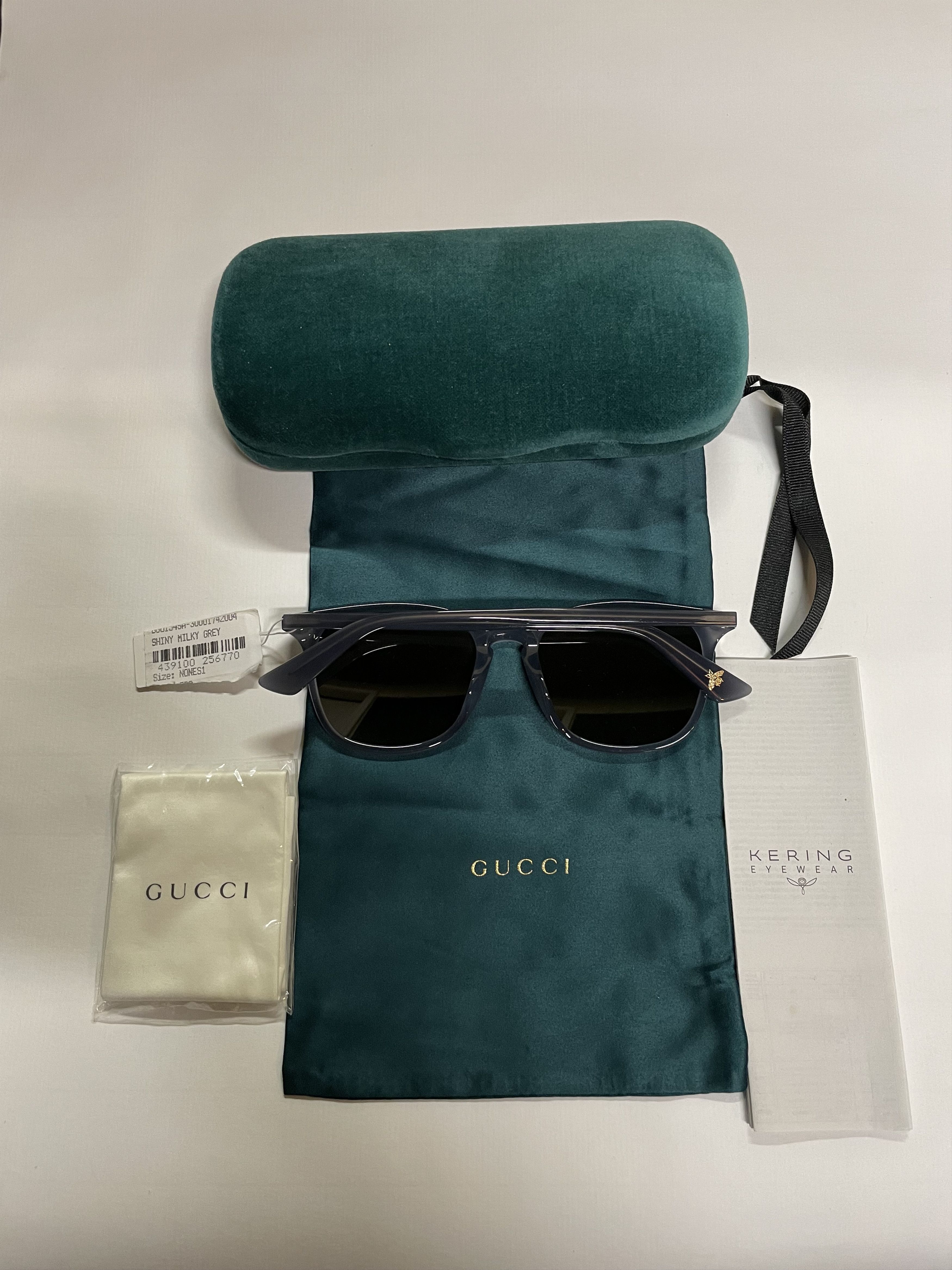 Gucci Gucci GG0154SA 004 Shiny Milky Grey Unisex Sunglasses Size ONE SIZE - 8 Thumbnail