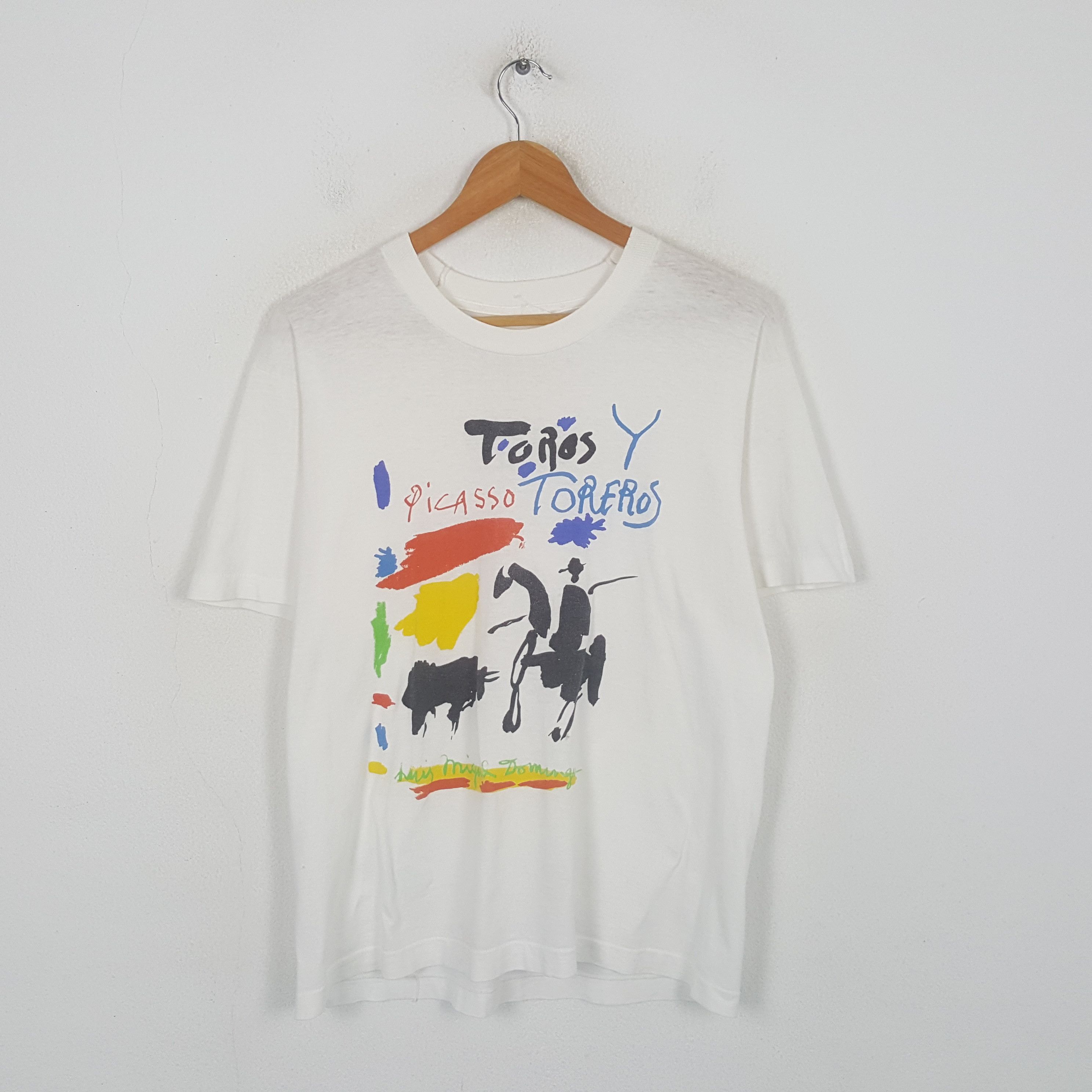 Paloma Picasso Vintage Toros Picasso Spanish Art Painting T-shirt C294N32 Size US M / EU 48-50 / 2 - 1 Thumbnail