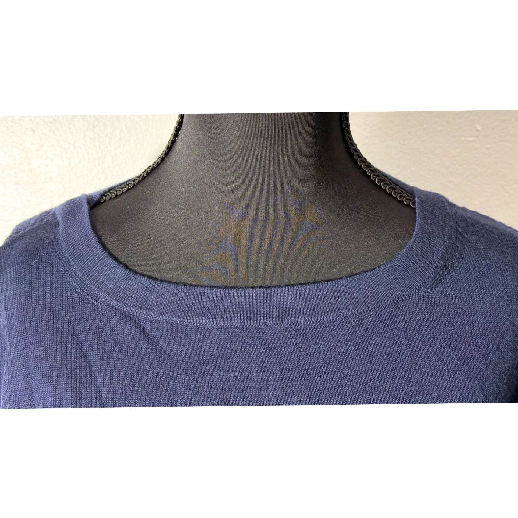 Carolina Herrera CAROLINA HERRERA NEW YORK Blue Virgin Wool Feather Trim Sweater S Womens Size S / US 4 / IT 40 - 4 Thumbnail