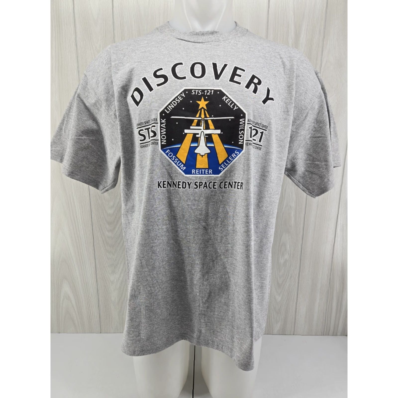 Delta VINTAGE Delta Kennedy Space Center Print Graphic Gray T Shirt XL Men Crew Neck Short Sleeve Size US XL / EU 56 / 4 - 2 Thumbnail
