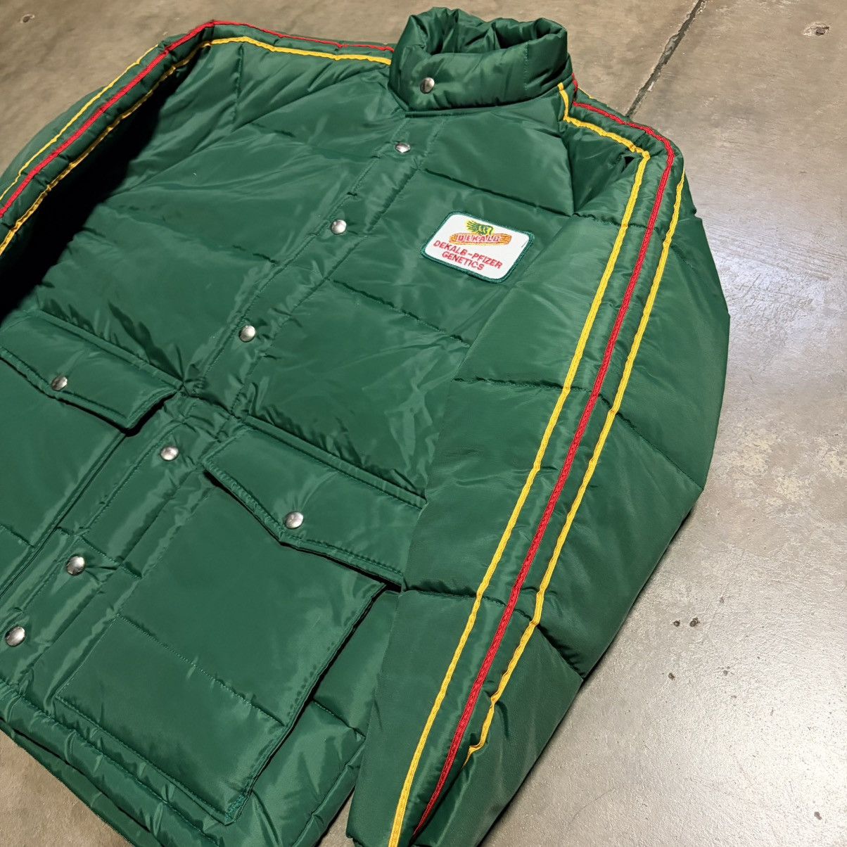 Swingster Vintage Swingster Puffer Jacket Dekalb Pfizer Genetics 80s Size US M / EU 48-50 / 2 - 4 Thumbnail