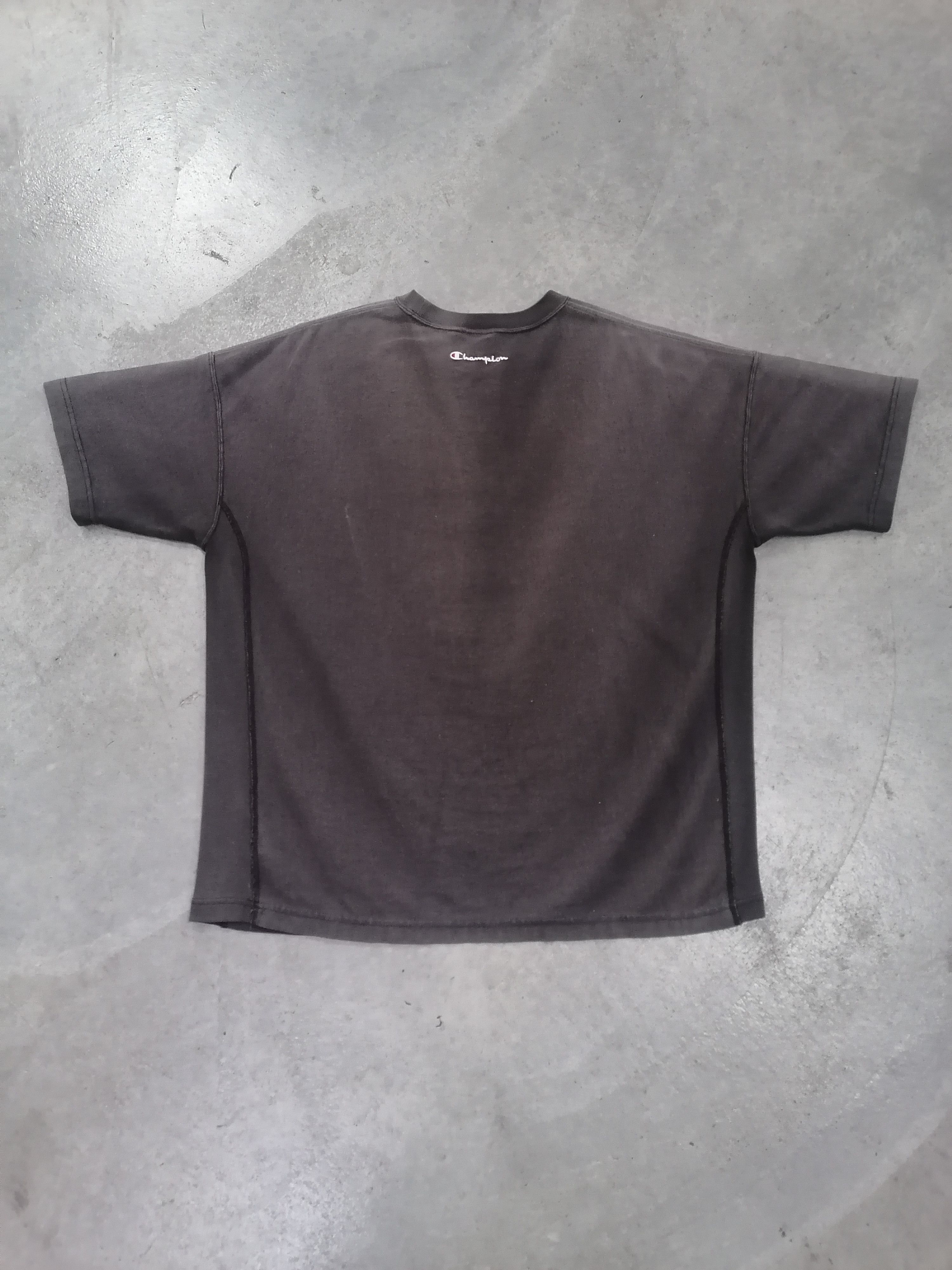 Champion Vintage Trashed Faded Champion Reverse Weave Tee Size US M / EU 48-50 / 2 - 7 Thumbnail