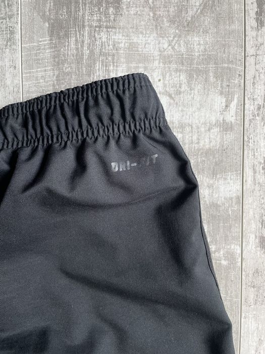 Nike VINTAGE NIKE NYLON TRACK PANTS DRILL