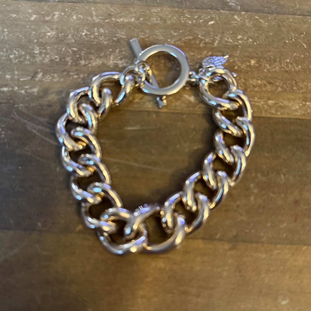 Victoria's Secret Victoria’s Secret gold tone curb link pave toggle bracelet Size ONE SIZE - 4 Thumbnail