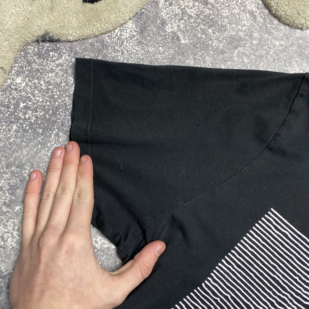 Band Tees × Vintage Vintage JoyDivision Unknown Pleasures 2017 Band rare tee Size US L / EU 52-54 / 3 - 8 Thumbnail