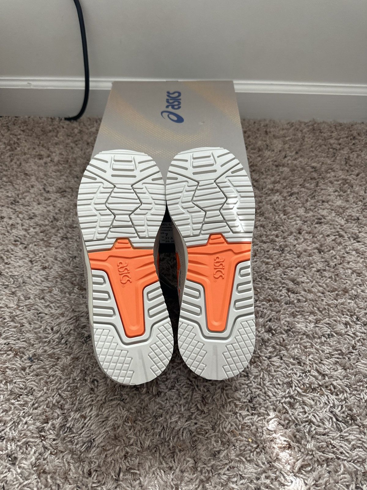 Asics × Kith Kith x ASICS Gel Lyte III 07 Size US 7 / EU 40 - 4 Thumbnail
