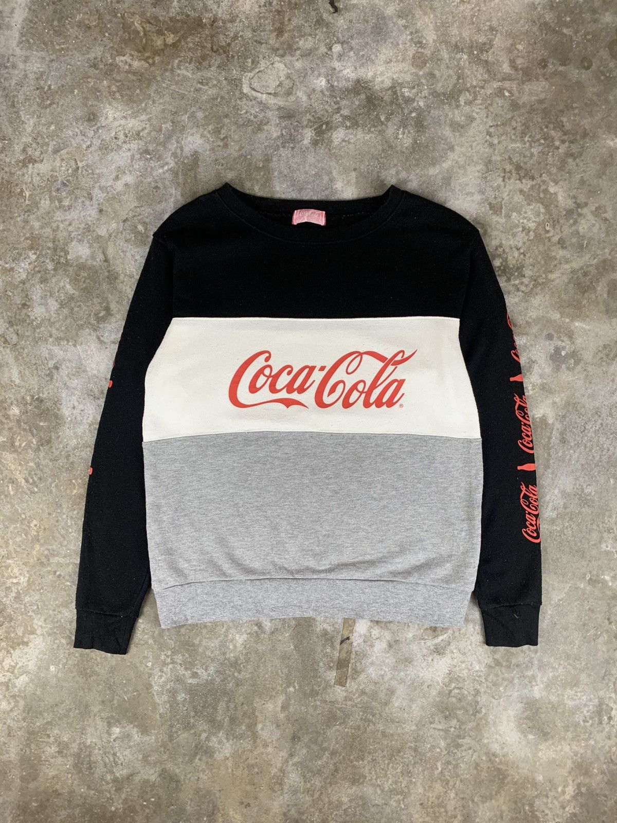 Vintage Vintage Coca Cola Sweatshirt Size US M / EU 48-50 / 2 - 1 Thumbnail