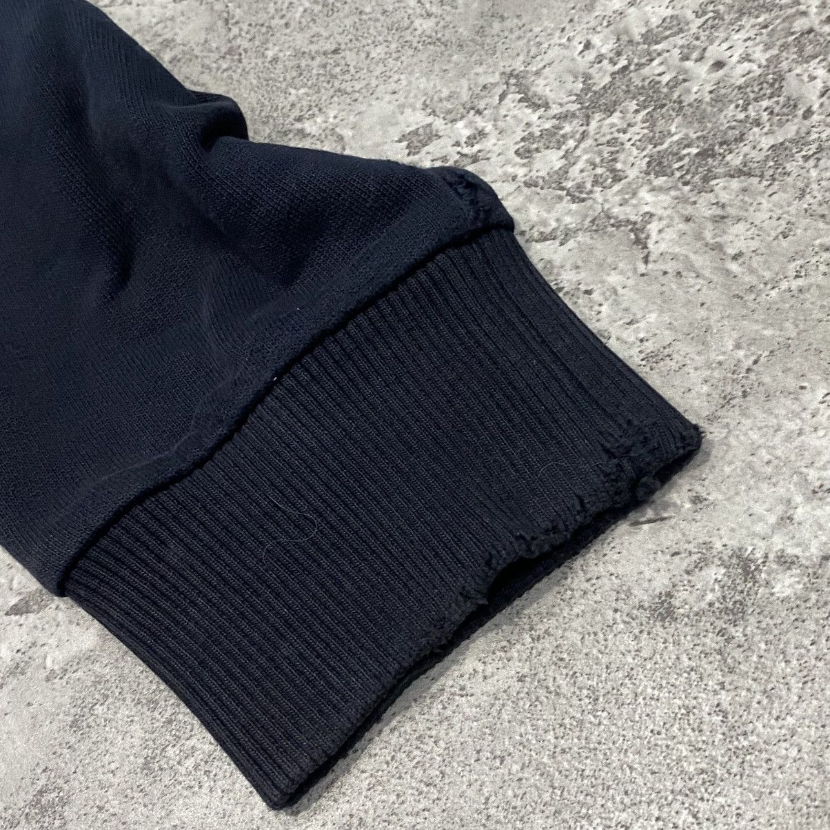 Givenchy Givenchy Pattern Black Crewneck Size US S / EU 44-46 / 1 - 5 Thumbnail