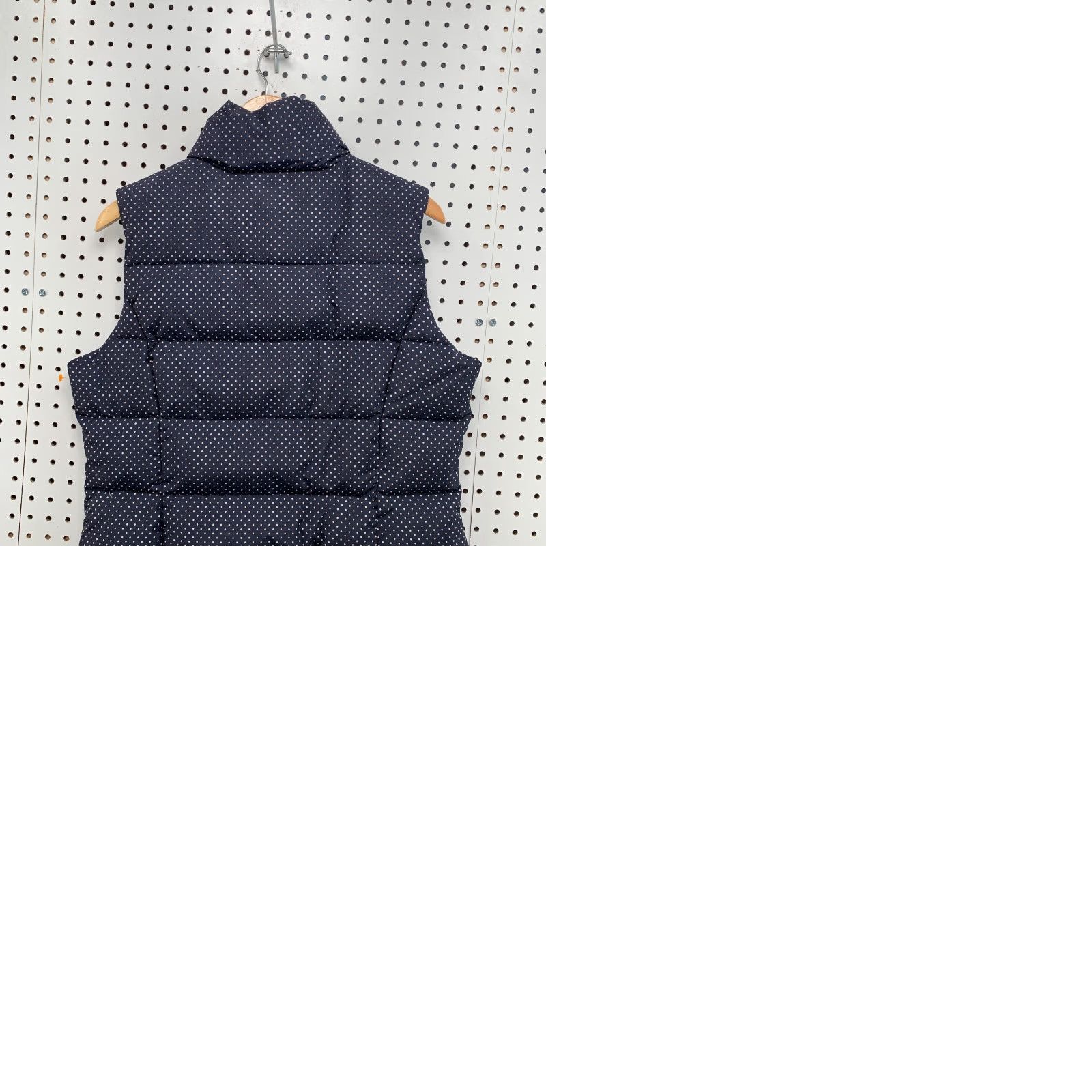Vintage GH Bass Down Vest Womens M Polka Dot Sleeveless Puffer Jacket Medium Blue Vest Womens M Polka Dot Puffer Jacket Down Vest 20.5x25 Size M / US 6-8 / IT 42-44 - 10 Thumbnail