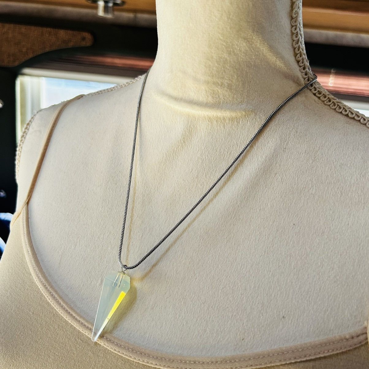 Vintage Vintage faceted icicle opalite glass pendant necklace Size ONE SIZE - 3 Thumbnail