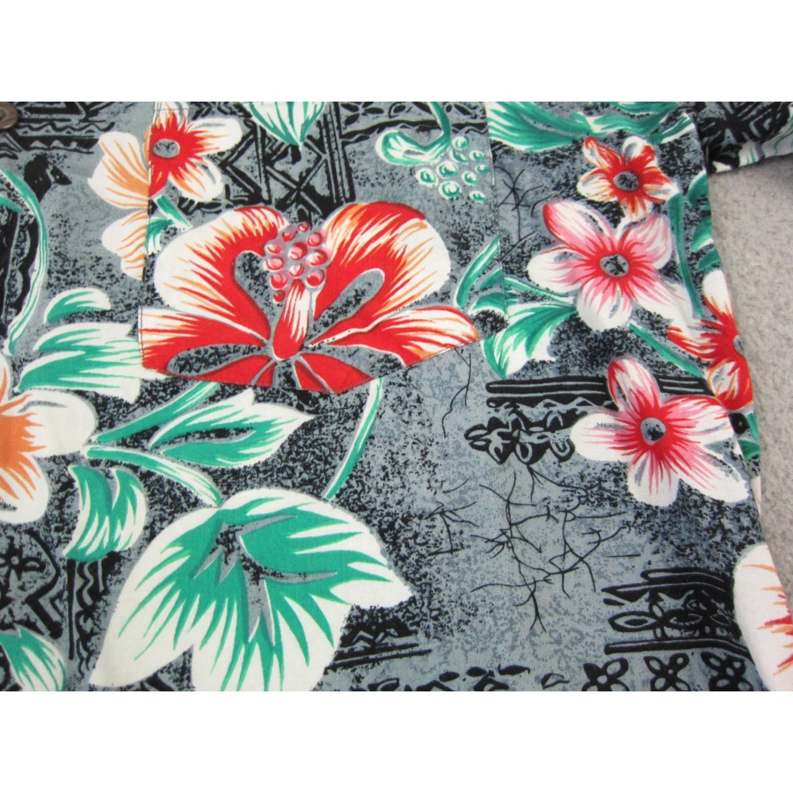 Vintage VINTAGE Kennington Shirt Mens M Black Hawaiian Collared Button-Up Short Sleeve, Flowery Theme? Size US M / EU 48-50 / 2 - 6 Thumbnail