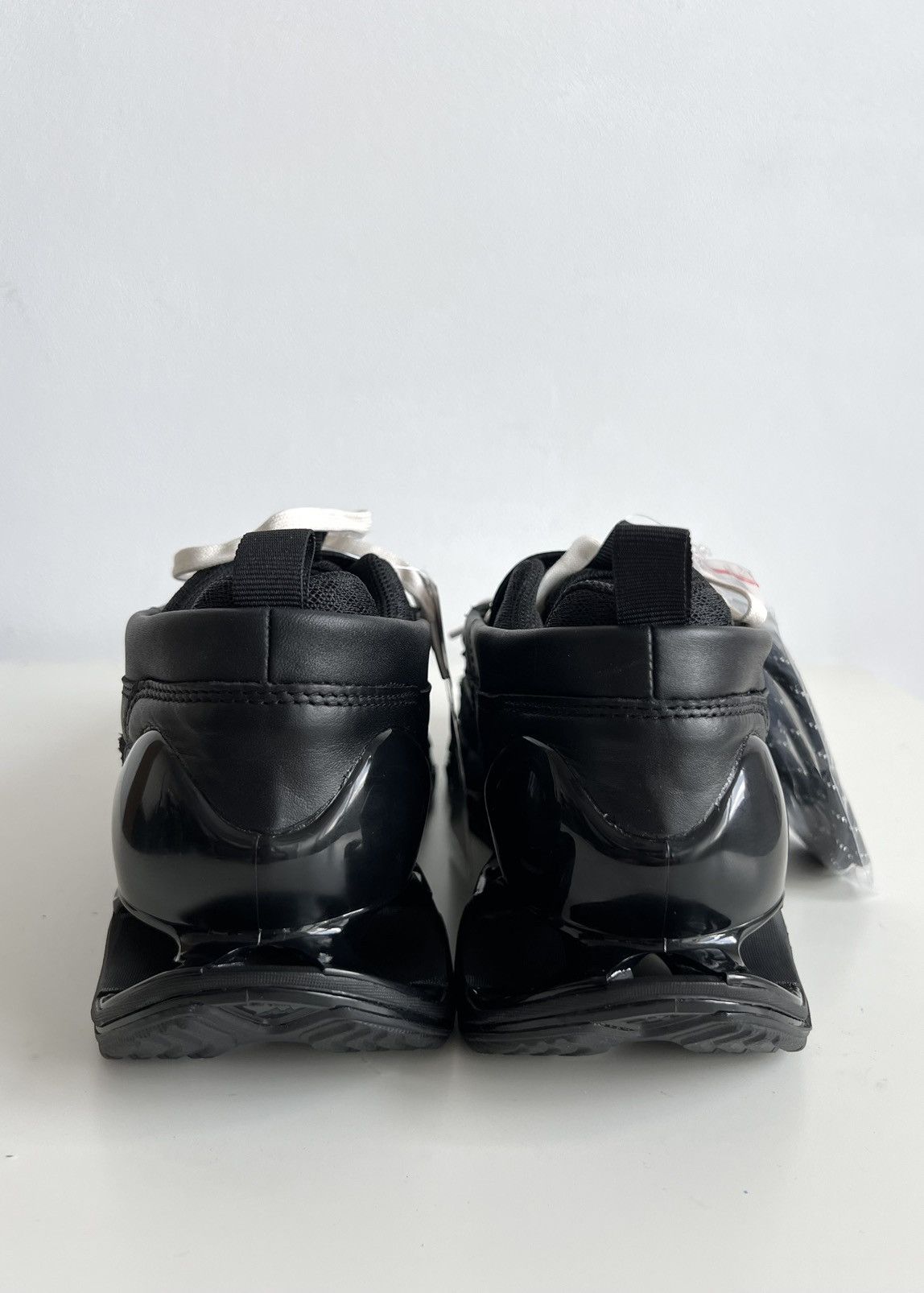 Hoka × Mizuno × ROA 🔥🆕Mizuno Wave Prophecy Moc Loafers Sneakers 1906L(lot2) Size US 9.5 / EU 42-43 - 14 Thumbnail
