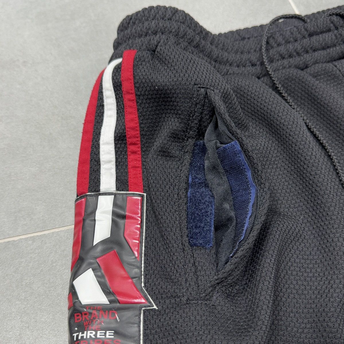 Adidas × Vintage Vintage Adidas Three Stripes Shorts Size S Size US 30 / EU 46 - 6 Thumbnail