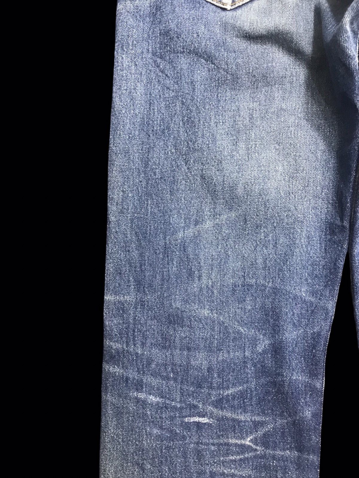 Levi's 💥90s Style💥Vintage Levis 501 Blue Wsh Distrssed Denim F242 Size US 31 - 14 Thumbnail