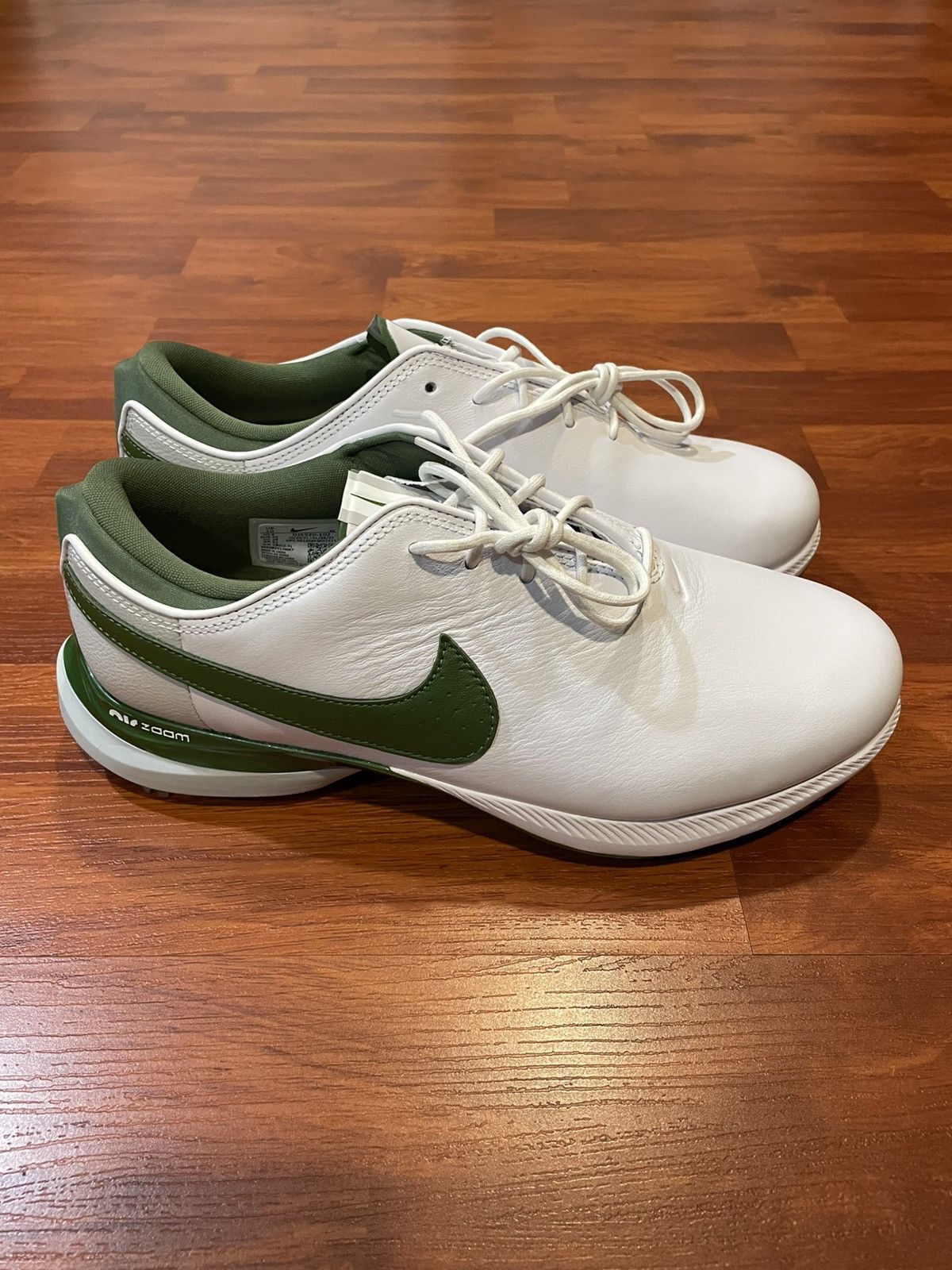 Nike Nike Air Zoom Victory Tour 2 Wide White Green size mens 10 Size US 10 / EU 43 - 1 Thumbnail
