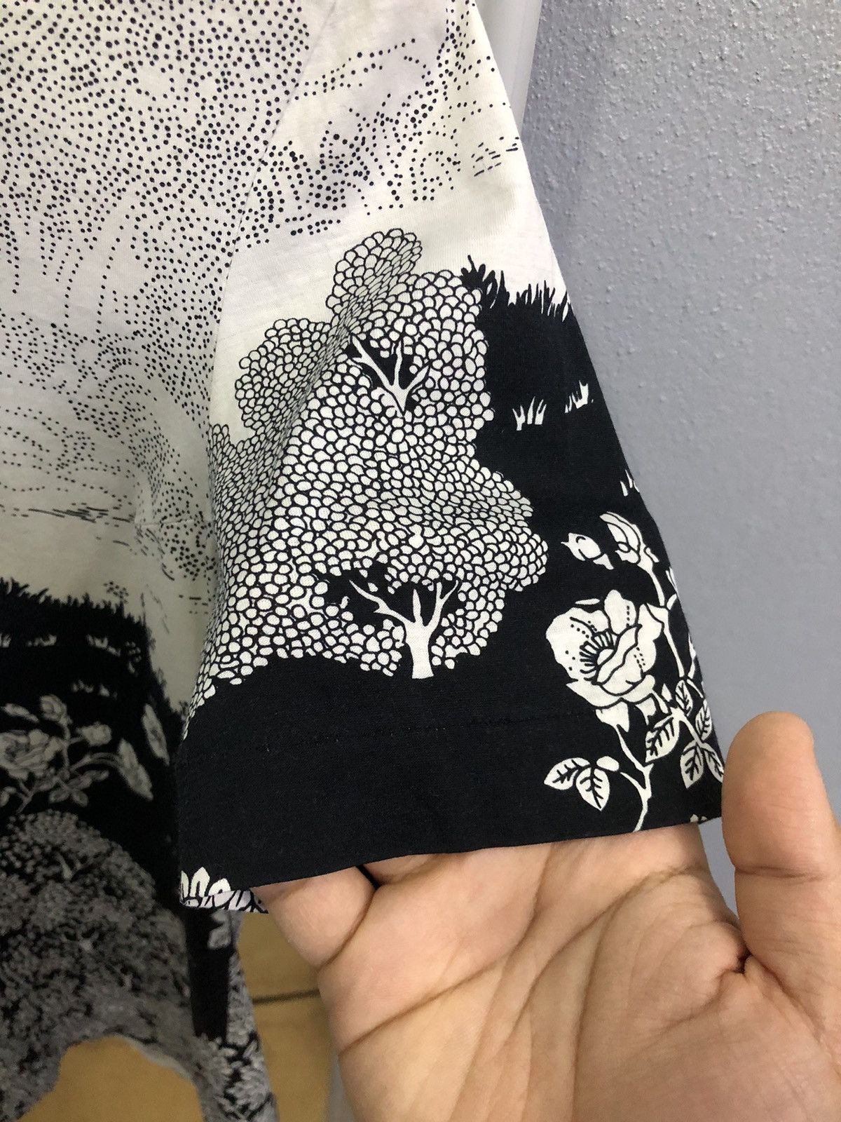 Hanae Mori Hanae Mori Japan Art Print Tee Nature Scene Size S / US 4 / IT 40 - 6 Thumbnail