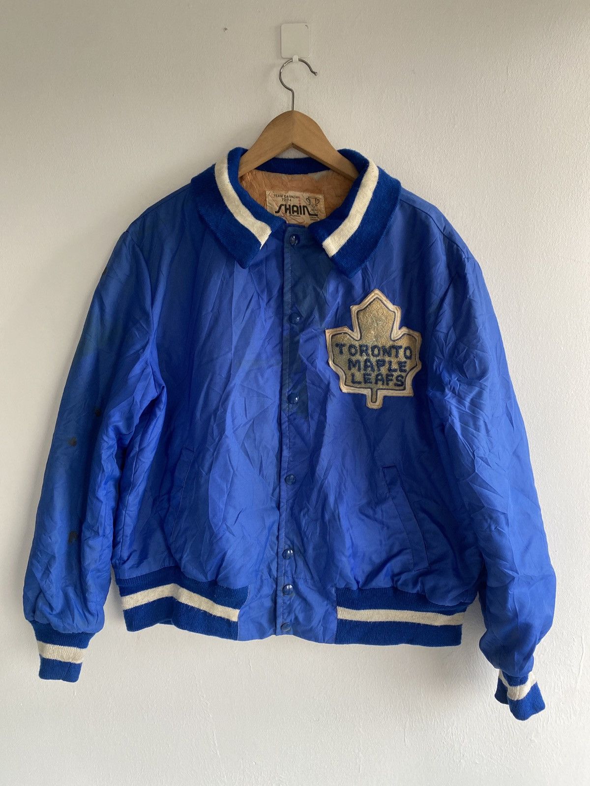 Image of Delong Varsity Jackets x Nhl Vintage Toronto Maple Leafs Delong Bomber Jacket in Blue (Size Large)