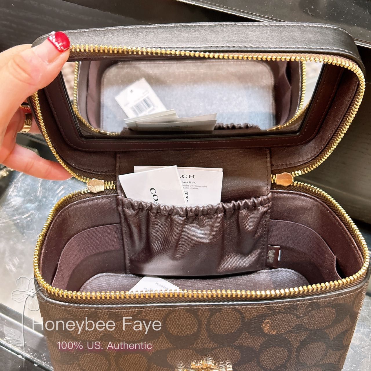 Coach Cosmetic Case In Signature Canvas CW728 Size ONE SIZE - 3 Thumbnail