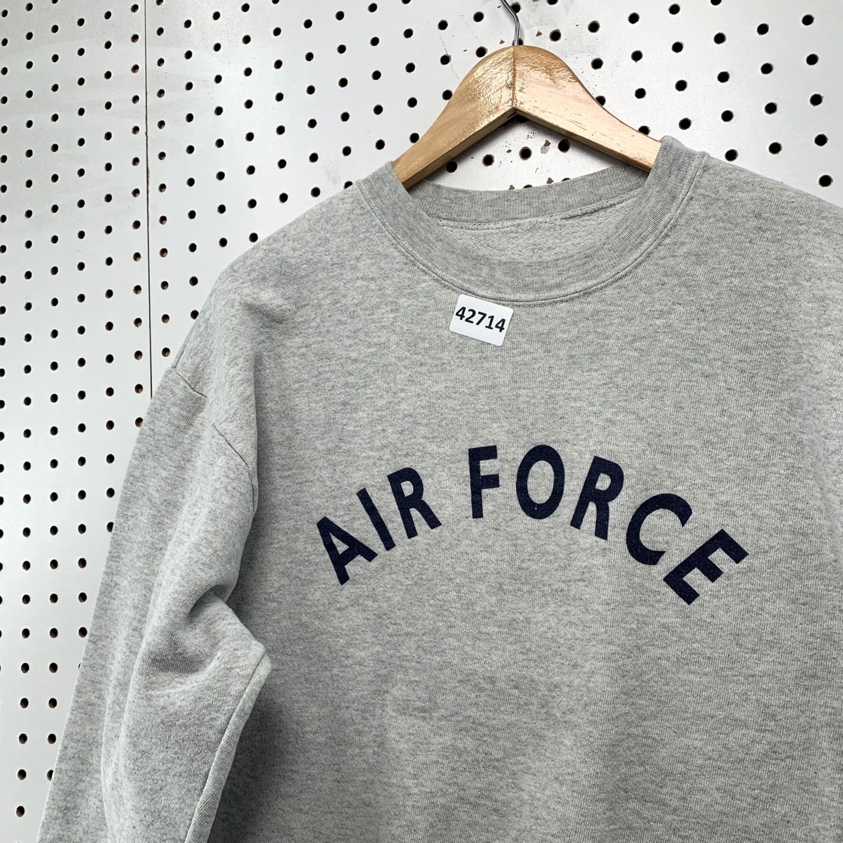 Vintage VINTAGE Air Force Crewneck Sweatshirt Mens L Gray Long Sleeve Pullover USA 90s Size US L / EU 52-54 / 3 - 6 Thumbnail