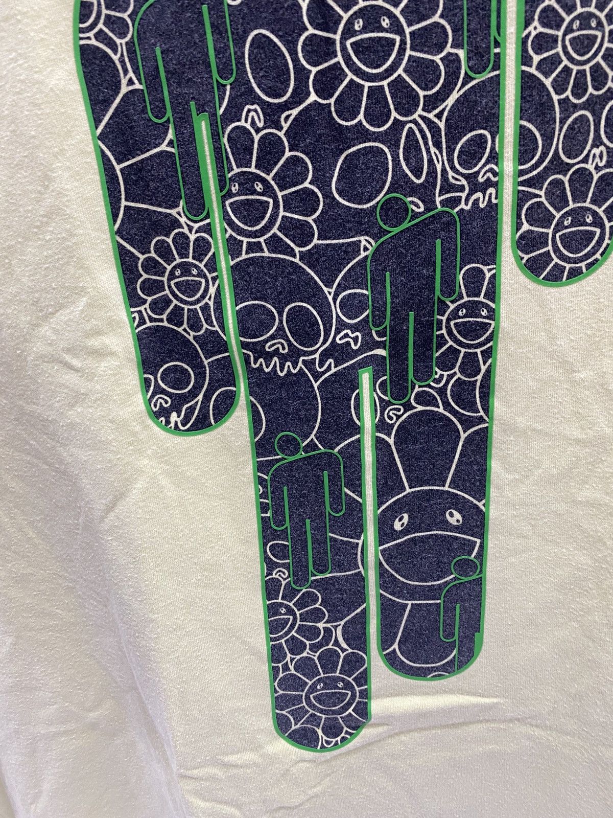 BILLIE EILISH X TAKASHI MURAKAMI X UNIQLO TSHIRT
