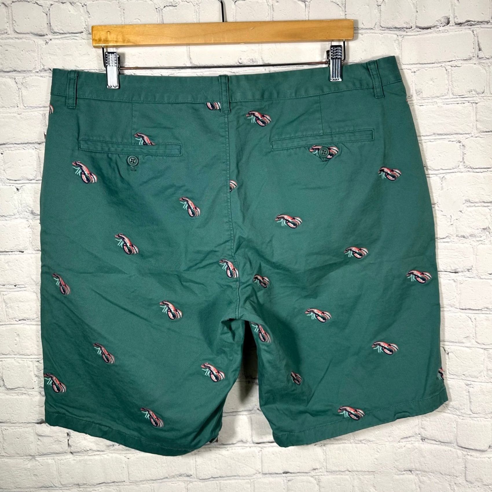 Bonobos Bonobos Chino Shorts 38 Green Embroidered Lobster Nautical 9 Inseam Casual Mens Shorts Size US 38 / EU 54 - 4 Thumbnail