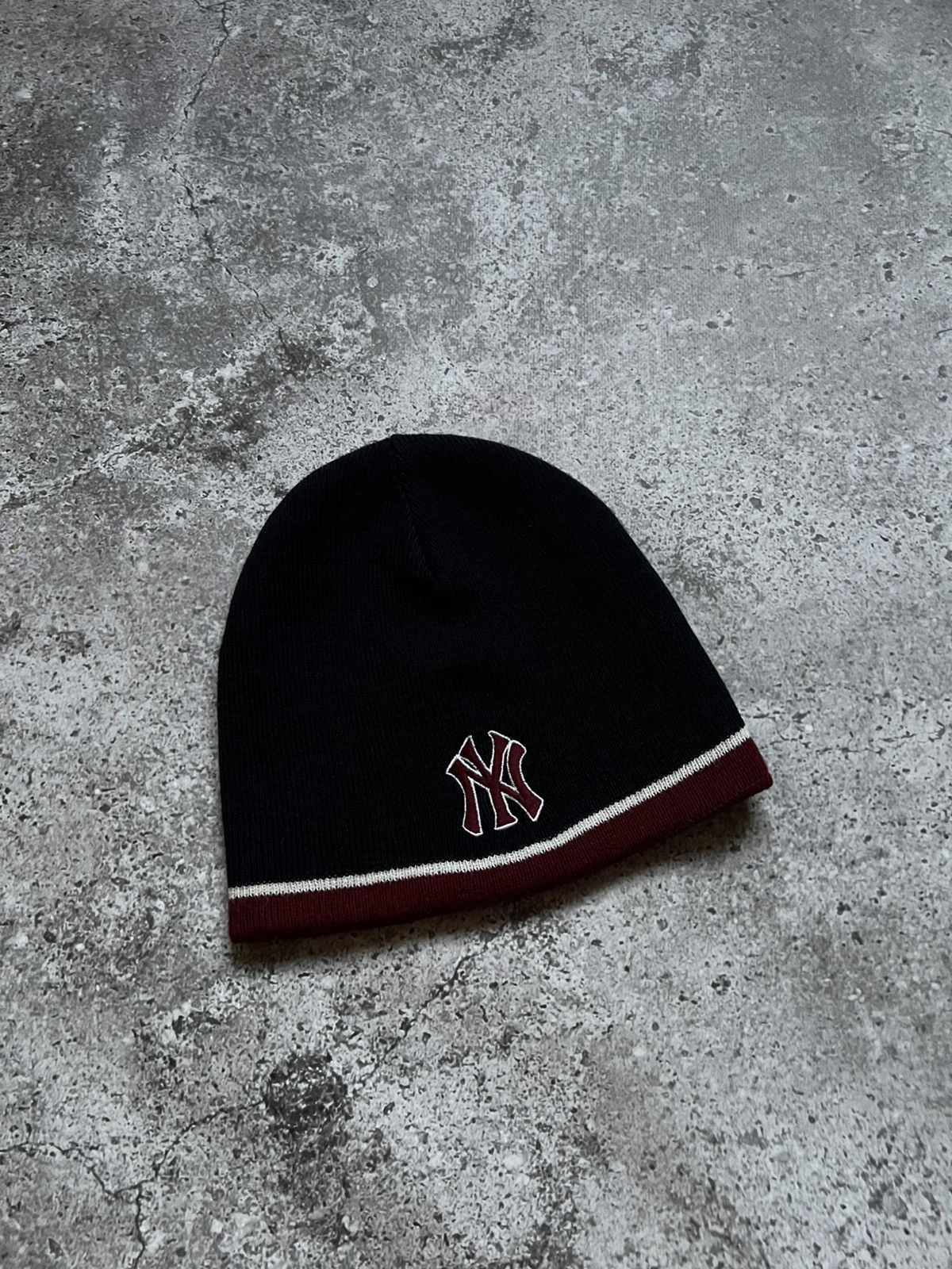 MLB × New York Yankees New York Yankees Reversible Hat Y2K Size ONE SIZE - 5 Thumbnail