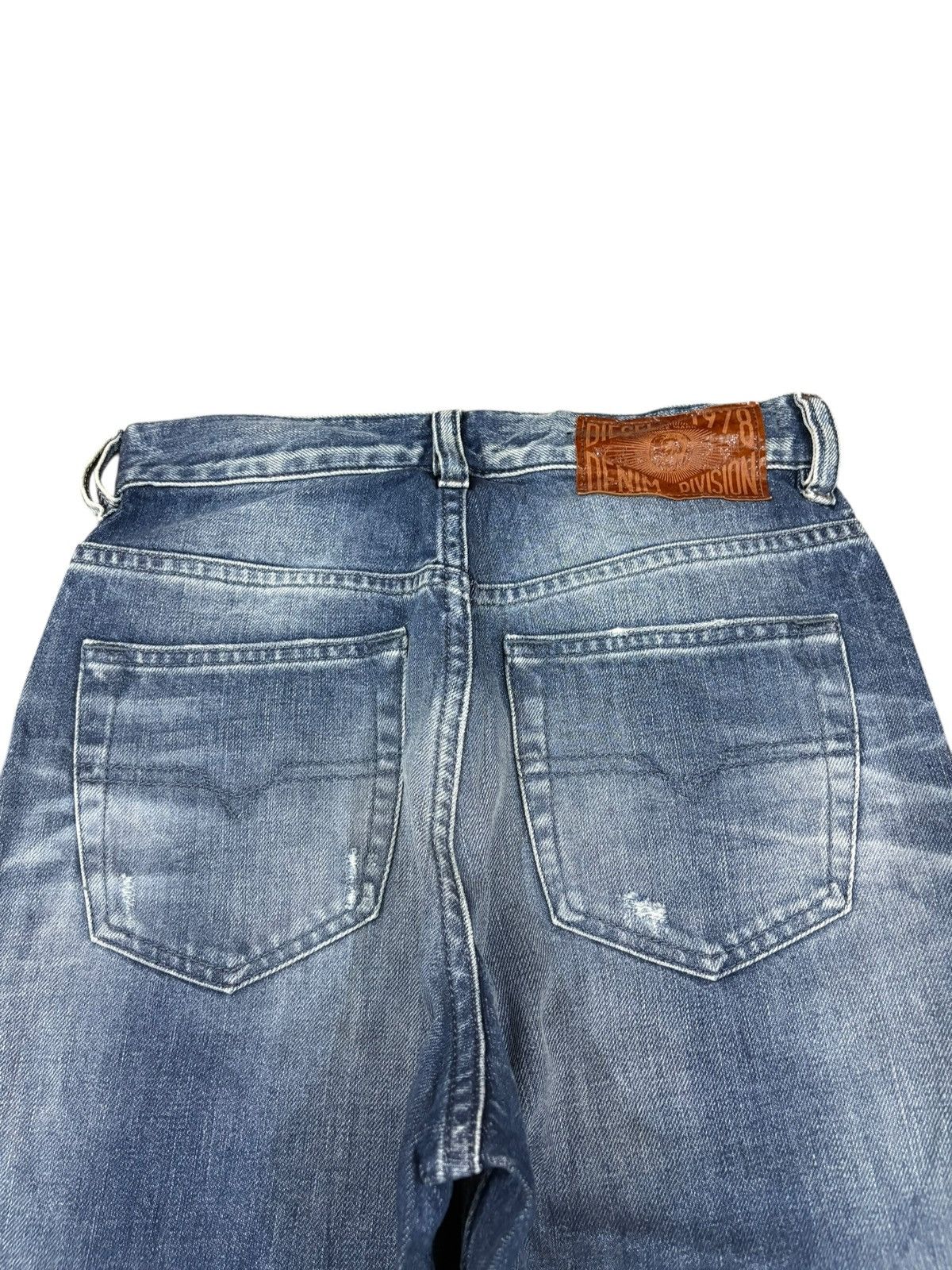 Diesel Vintage Diesel Kameron Blue Wash Distressed Jeans Size 26" / US 2 / IT 38 - 8 Thumbnail