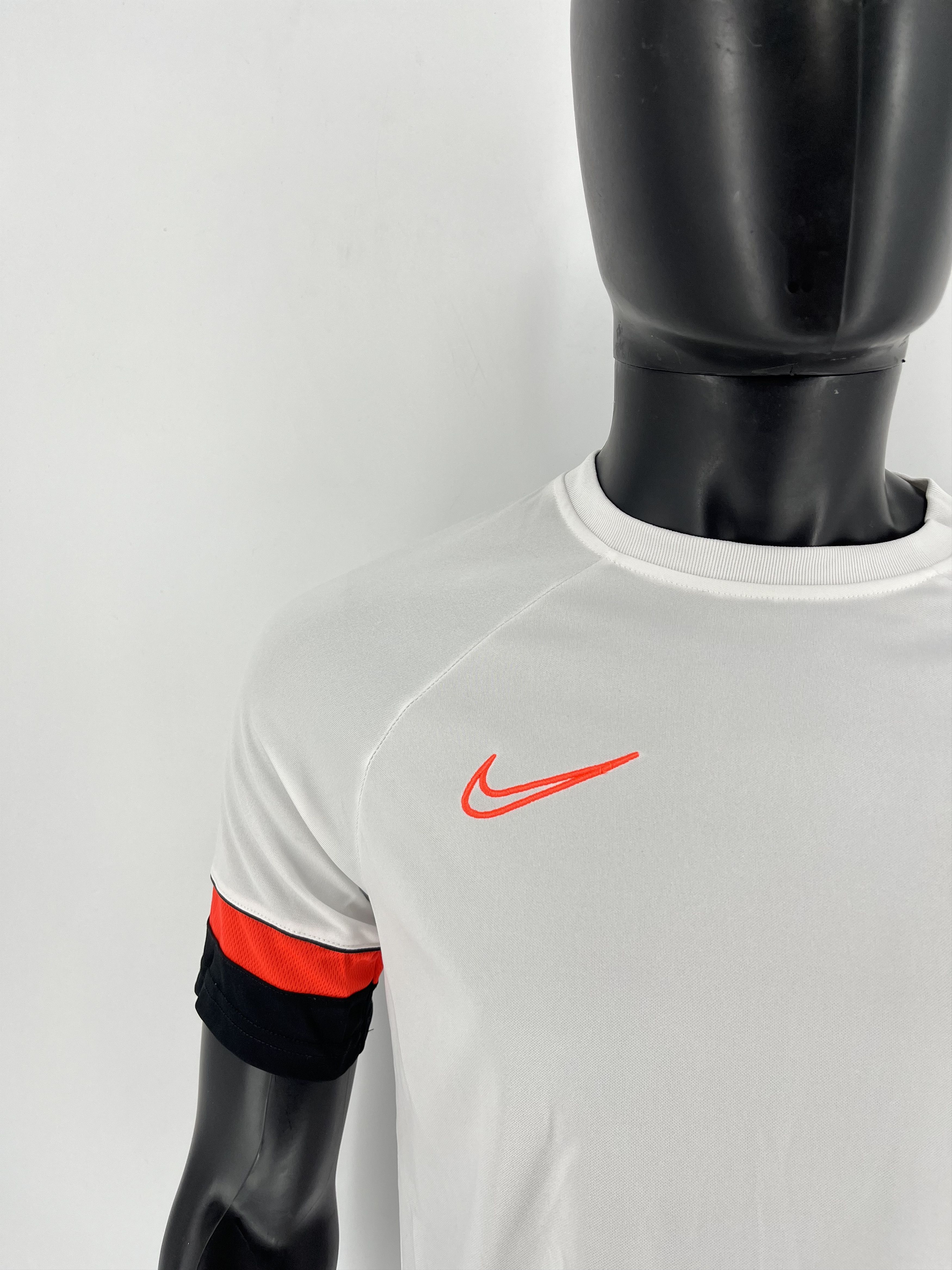 Nike × Vintage Vintag Nike Dri-FIT Swoosh Logo Tee Travis Scott Style Size US M / EU 48-50 / 2 - 6 Thumbnail