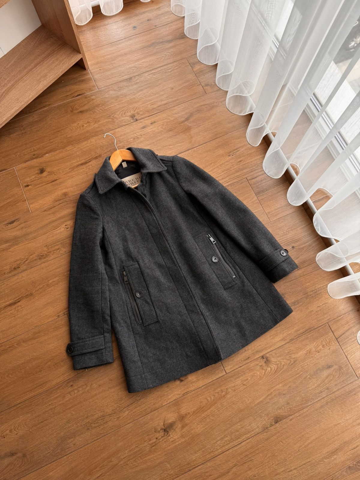 Burberry × Vintage Vintage Burberry Brit Luxury W’ Wool Grey Blend Peacoat Size S / US 4 / IT 40 - 4 Thumbnail