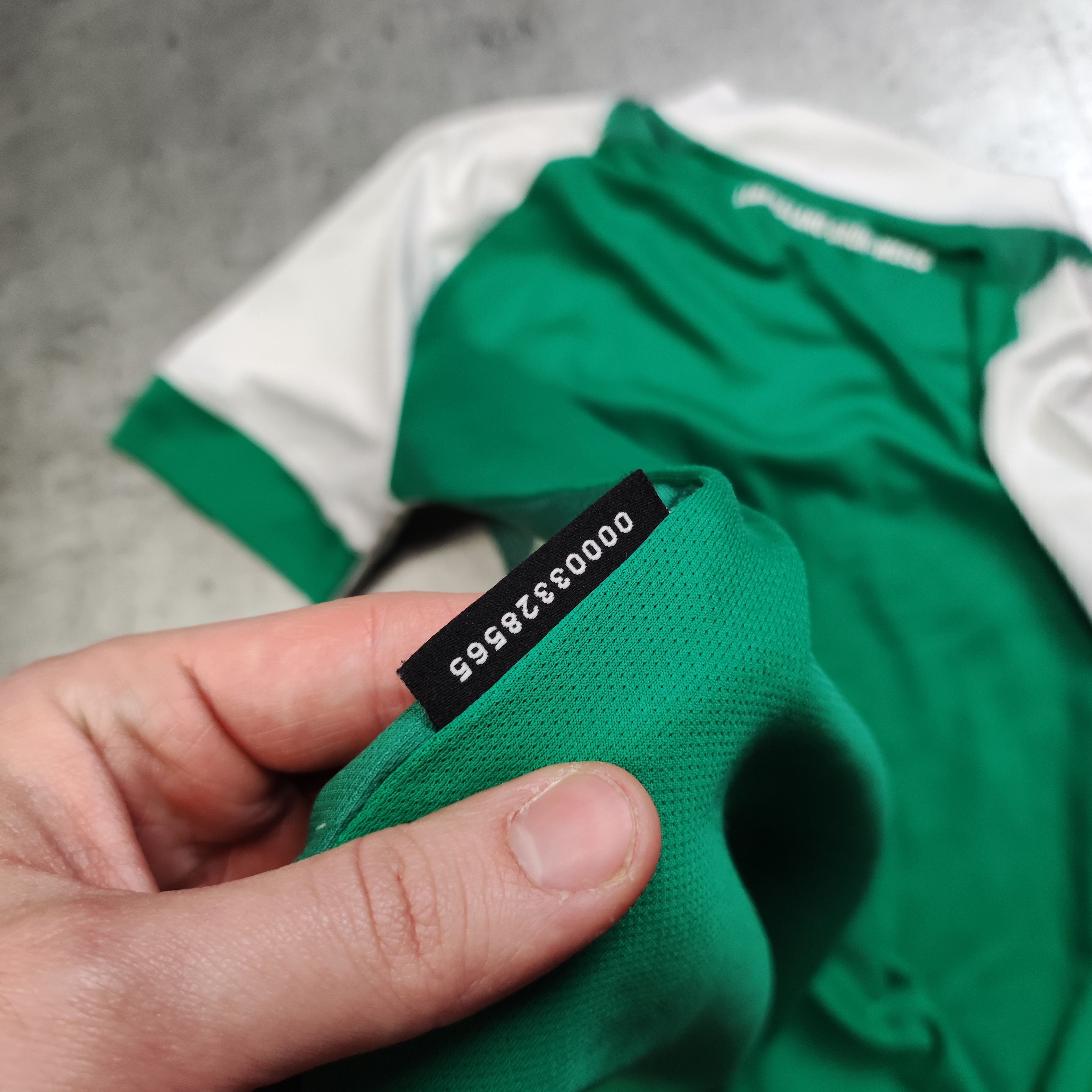 Other RARE Umbro x Werder Bremen 2022/23 Home Football Jersey Size US M / EU 48-50 / 2 - 6 Thumbnail