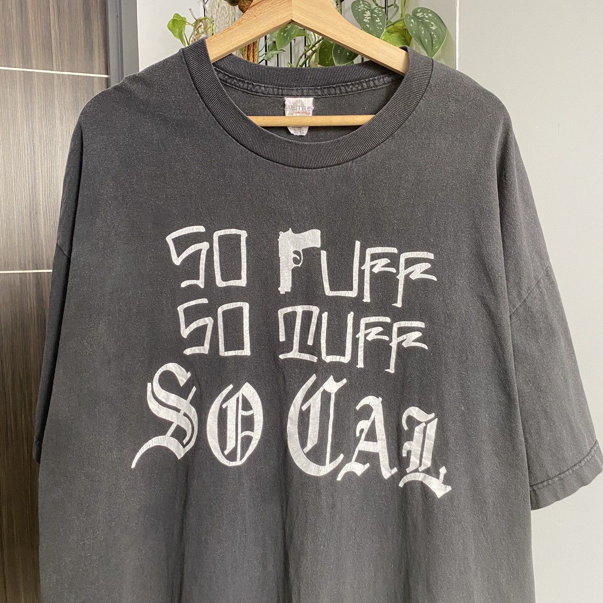 Vintage Thrashed Faded Vintage Y2K So Ruff So Tuff ERD GRUNGE TSHIRT Size US XXL / EU 58 / 5 - 2 Thumbnail