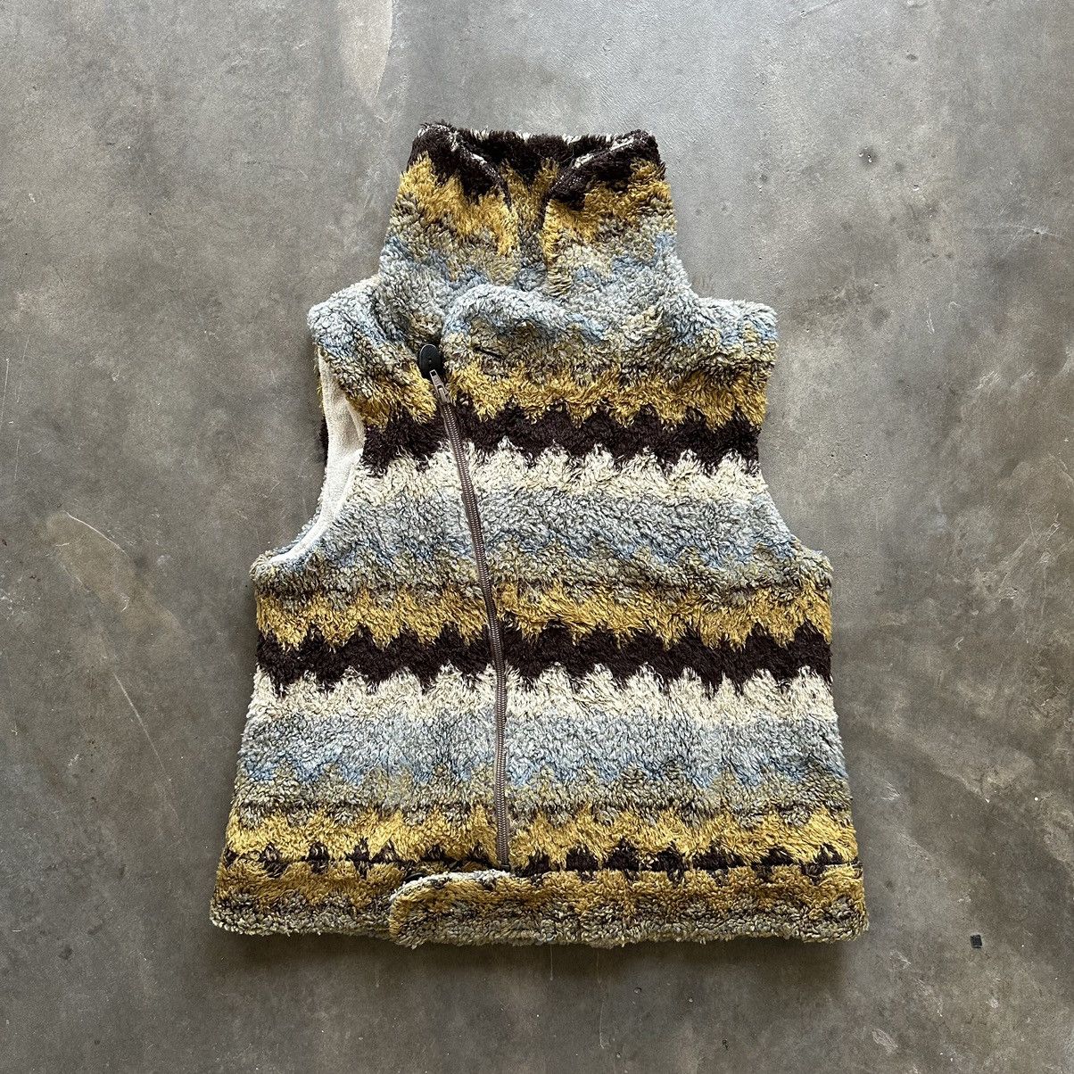 Japanese Brand × Vintage Vest Mic Collection Zipper Fur Mix Colour Size US S / EU 44-46 / 1 - 1 Thumbnail