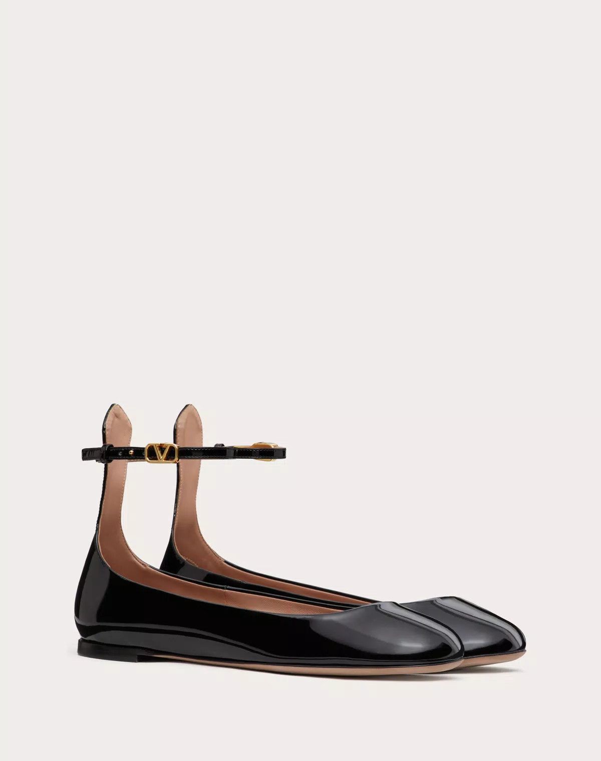 Valentino o1s1wg110426 Tan-Go Patent Leather Ballerina in Black Size US 6 / IT 36 - 2 Thumbnail