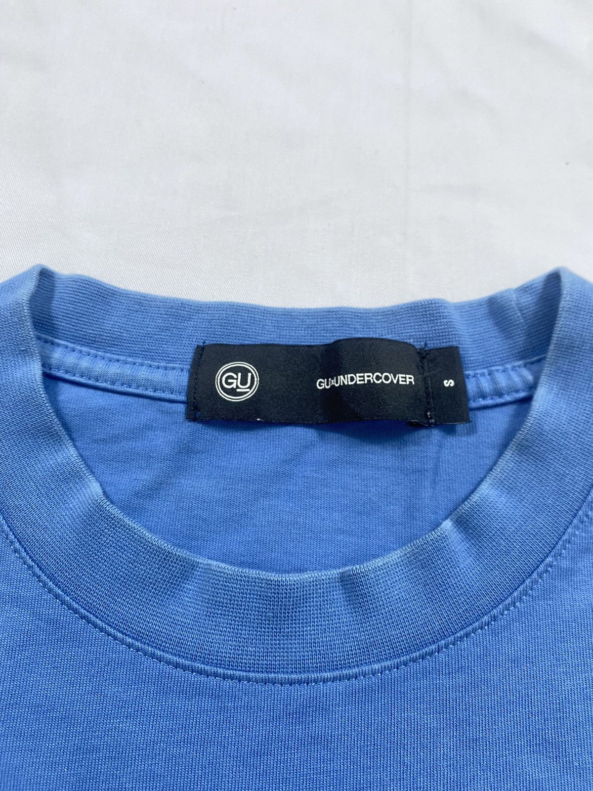 GU × Undercover Undercover X GU Apple Short tee Size US M / EU 48-50 / 2 - 6 Thumbnail