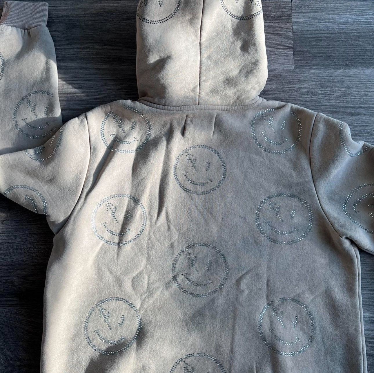 RETROVERT Retrovert Cream Rhinestone Smiley Face Hoodie Size US M / EU 48-50 / 2 - 3 Thumbnail