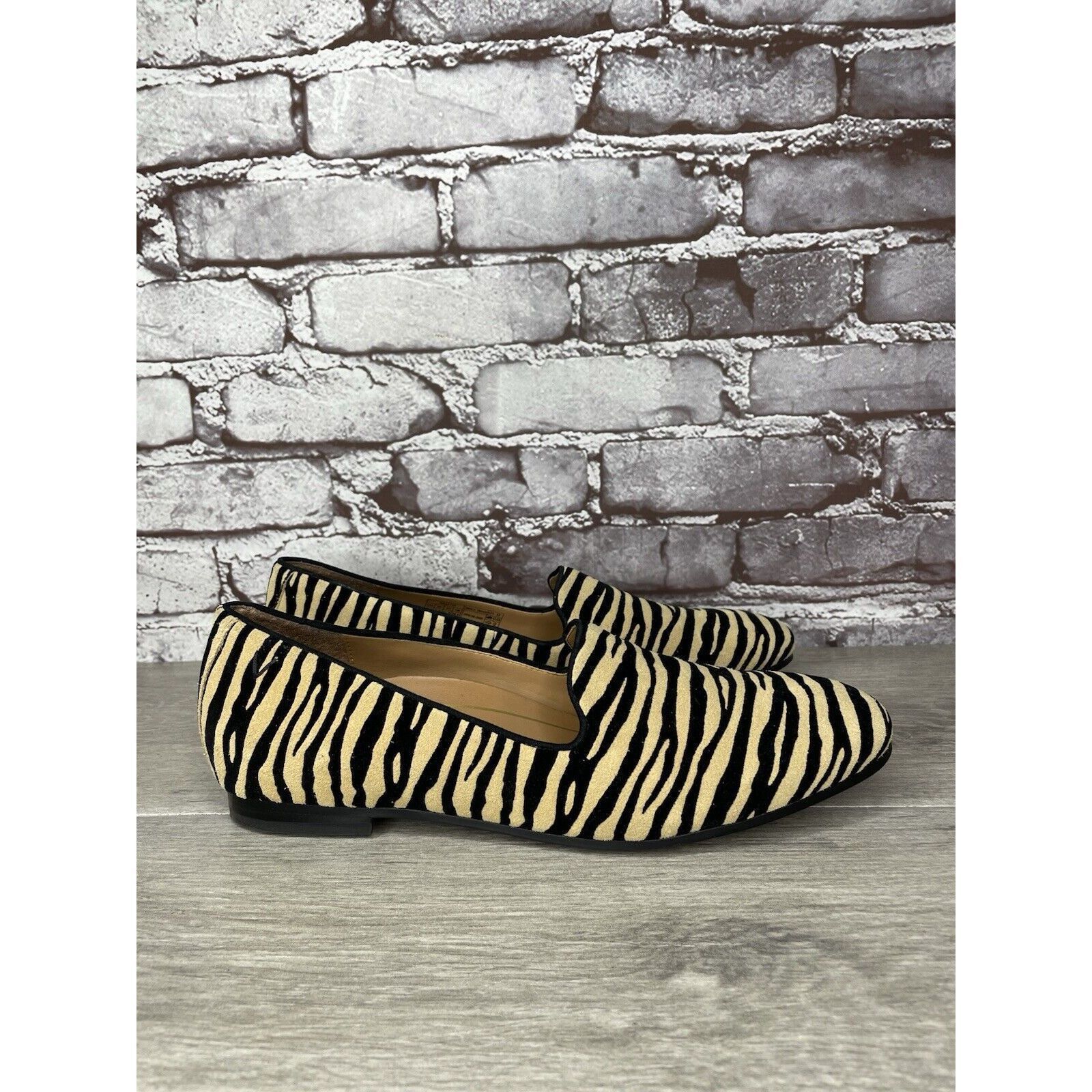 Other VIONIC Willa Tiger Print Yellow Black Stripe Flats Shoes Wom Size US 9.5 / IT 39.5 - 3 Thumbnail