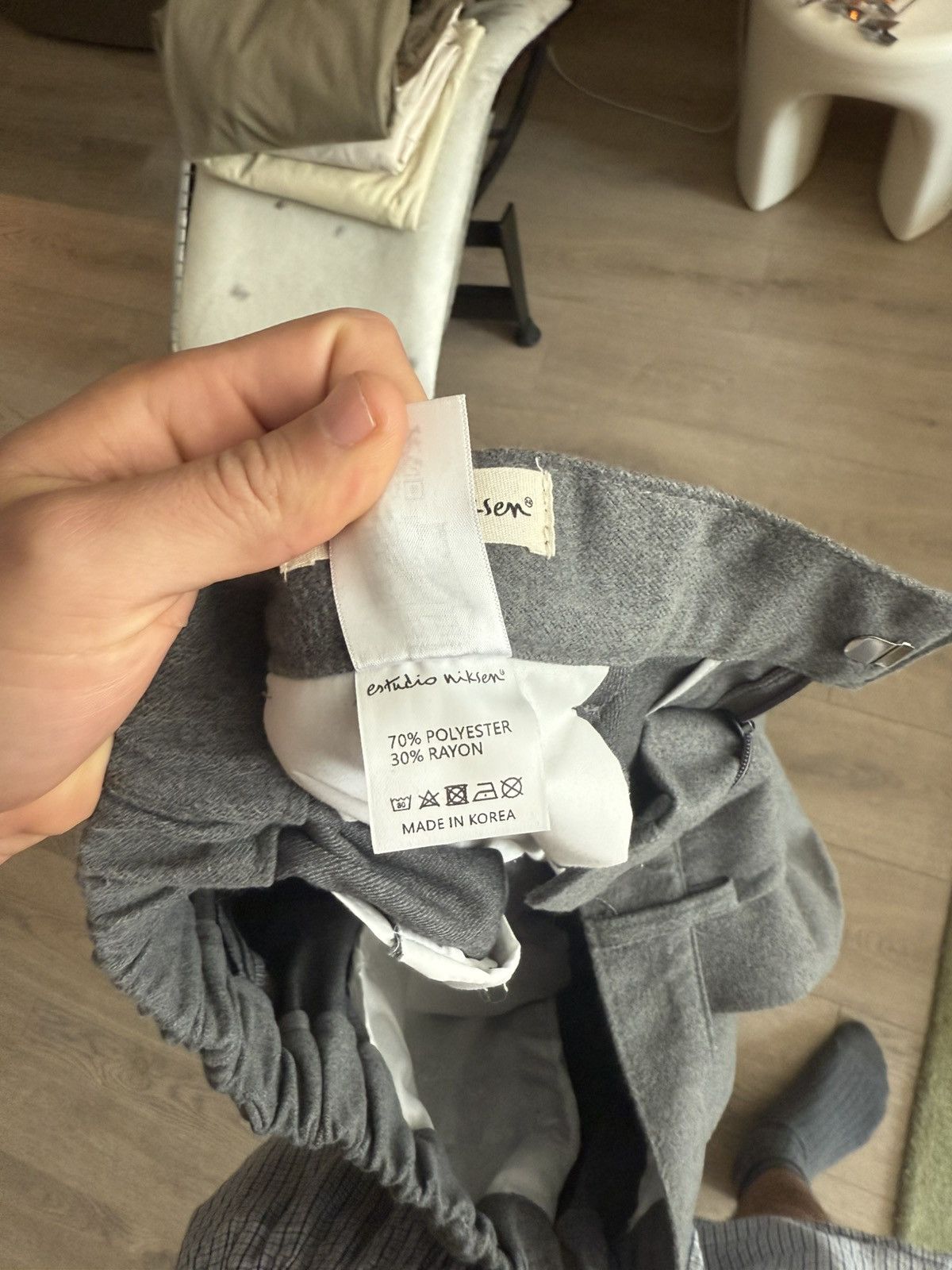 Other Estudio Niksen Pintuck Maxi Trouser Size US 34 / EU 50 - 8 Thumbnail
