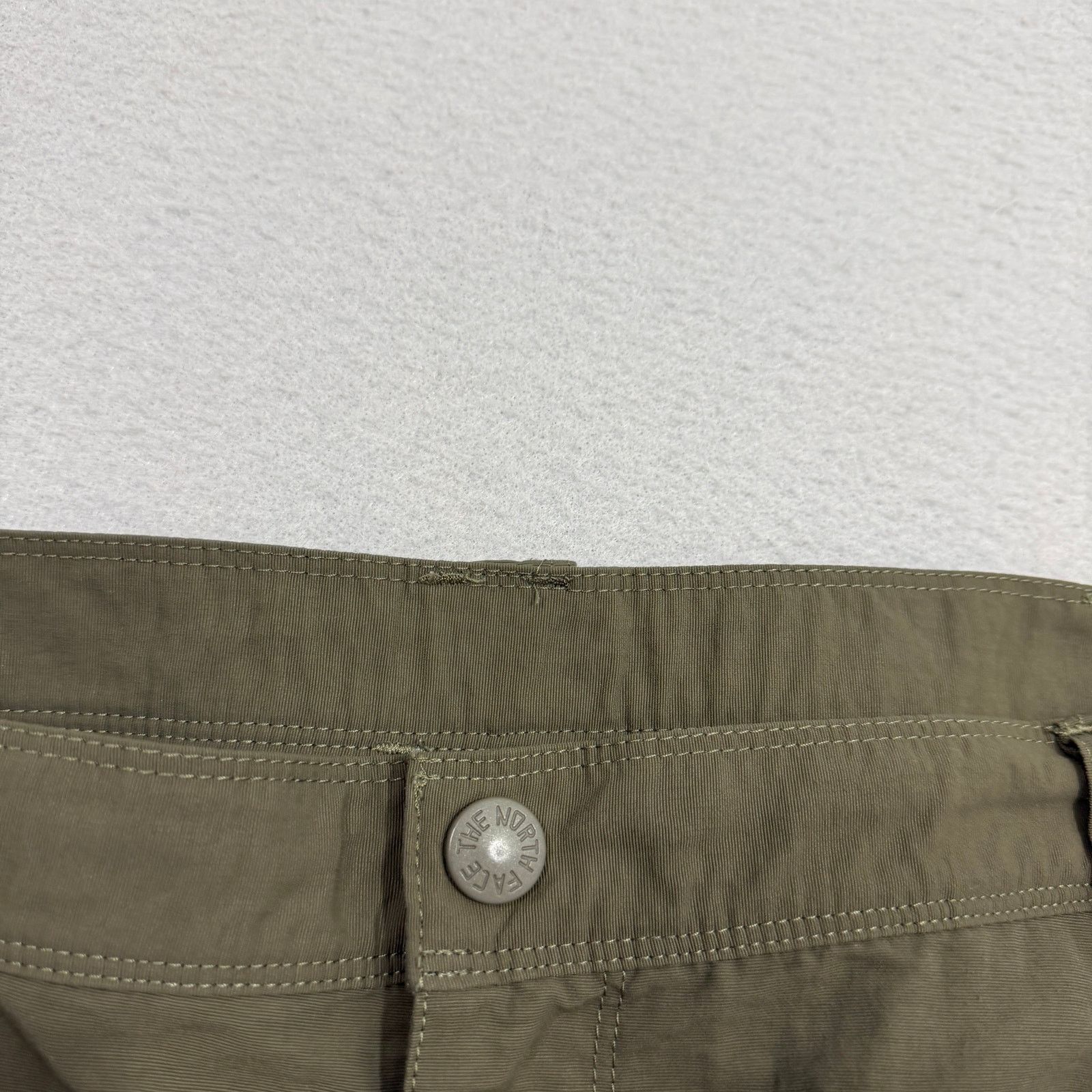 The North Face The North Face Nylon Hiking Cargo Shorts Men's Extra Large Size US 40 / EU 56 - 4 Thumbnail