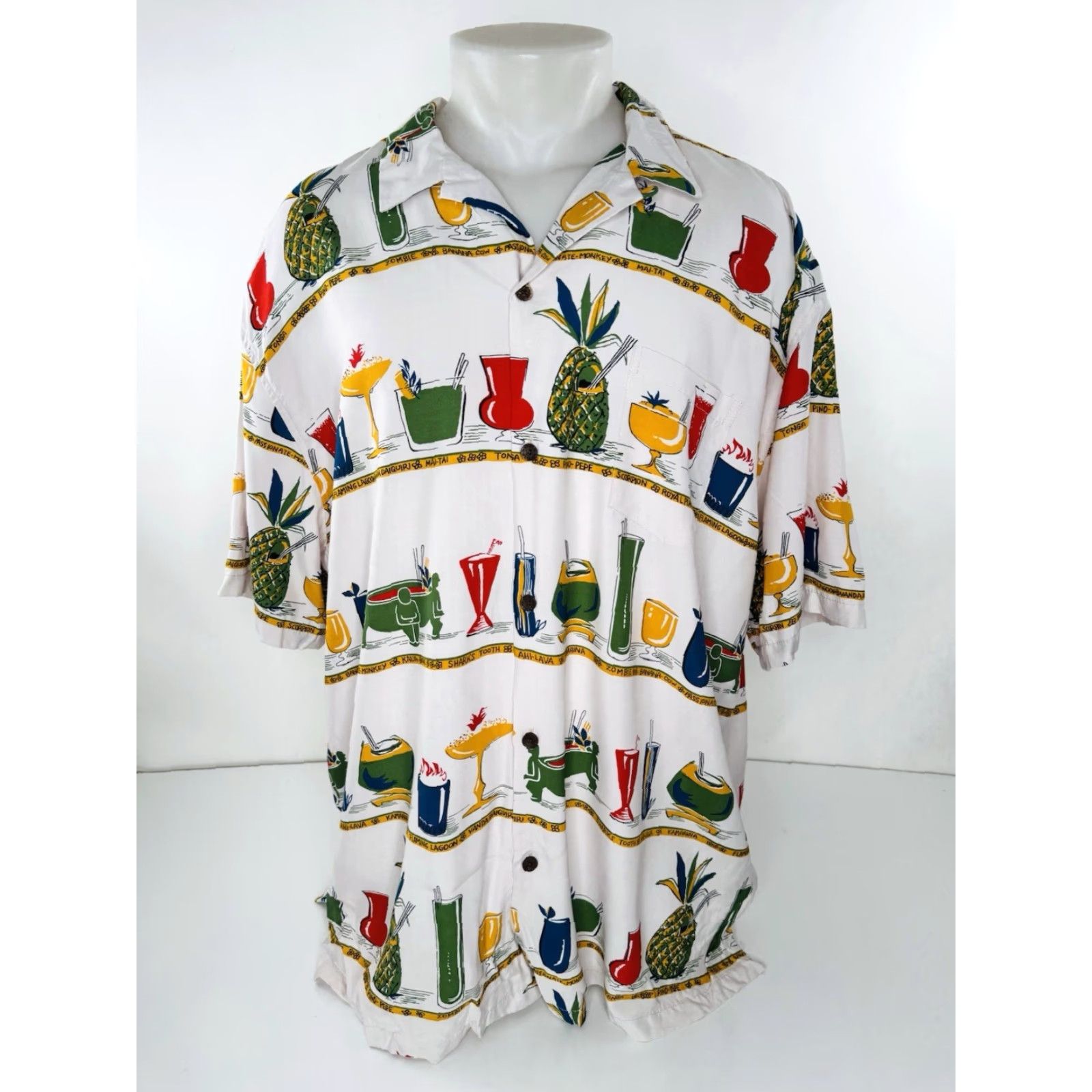 Todd Snyder KAHALA / TODD SNYDER Shirt 2XL Short Sleeve Button-Up Multicolor Hawaiian Aloha Cocktails Booze N/A Mens Size US XXL / EU 58 / 5 - 2 Thumbnail
