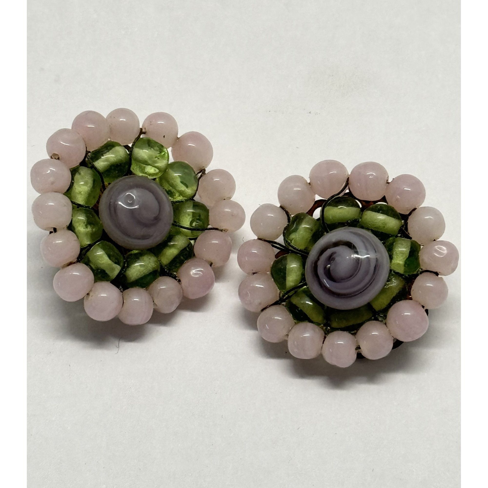 Vintage Vintage Japan pink glass flower circle earrings Size ONE SIZE - 1 Thumbnail