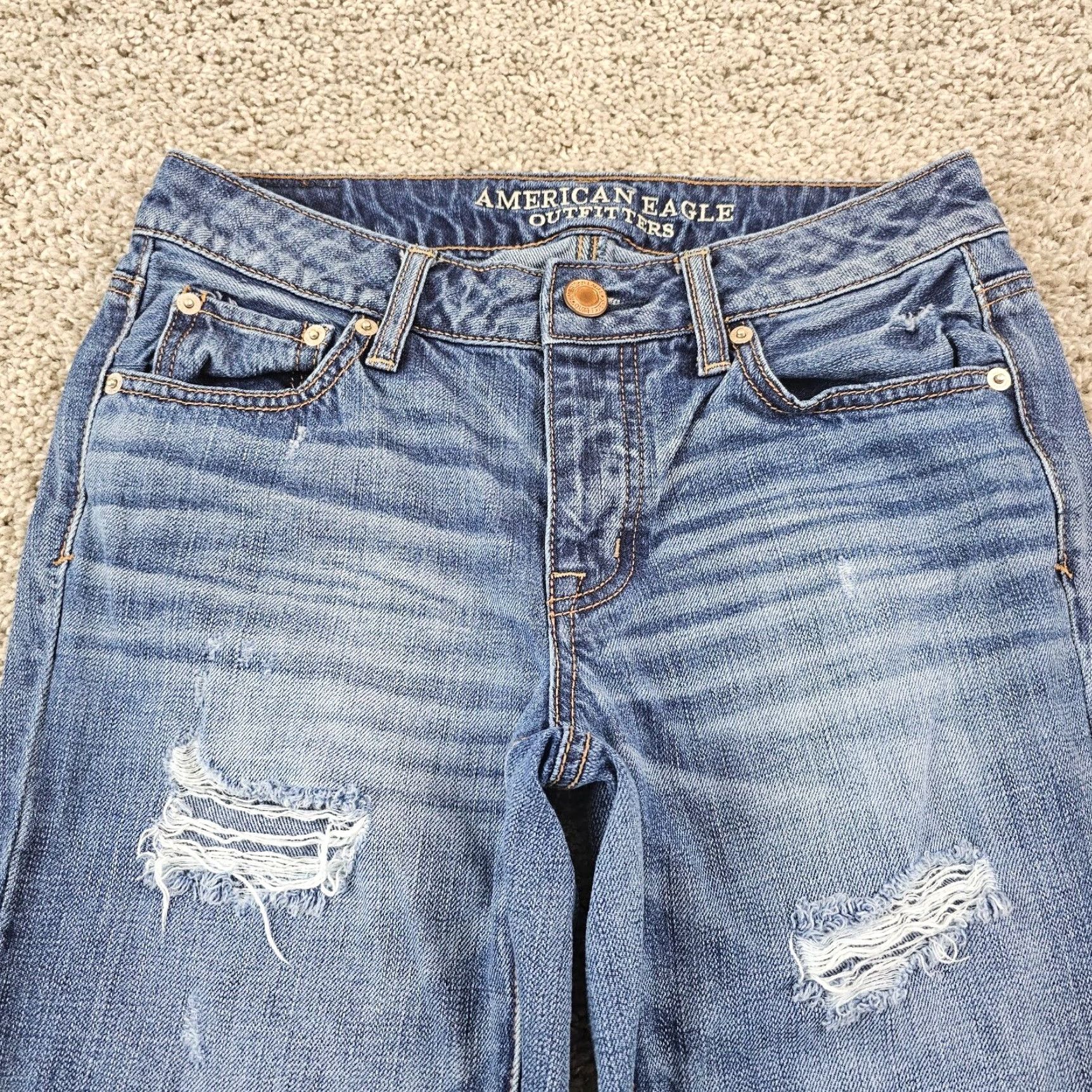 American Eagle Outfitters American Eagle Boy Fit Jeans Women's 0 Light Wash Straight Button Fly Blue 28x26 Size 28" / US 6 / IT 42 - 2 Thumbnail